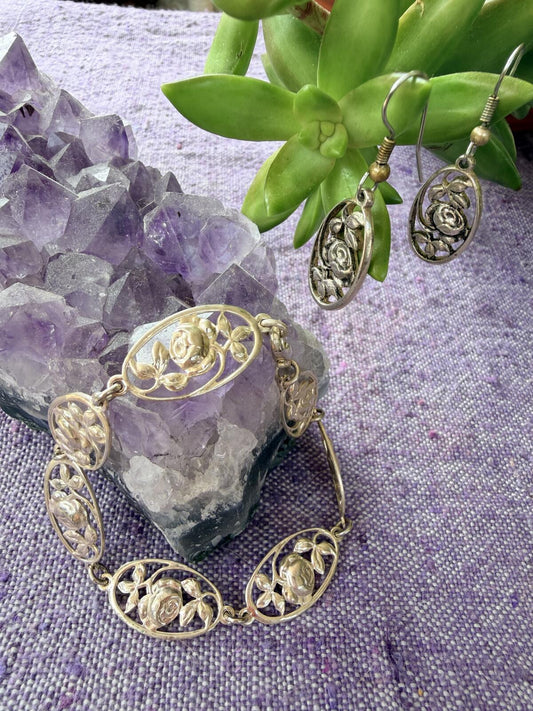Vintage Silver Floral Jewellery Set Silver whimsical Bracelet and Earrings