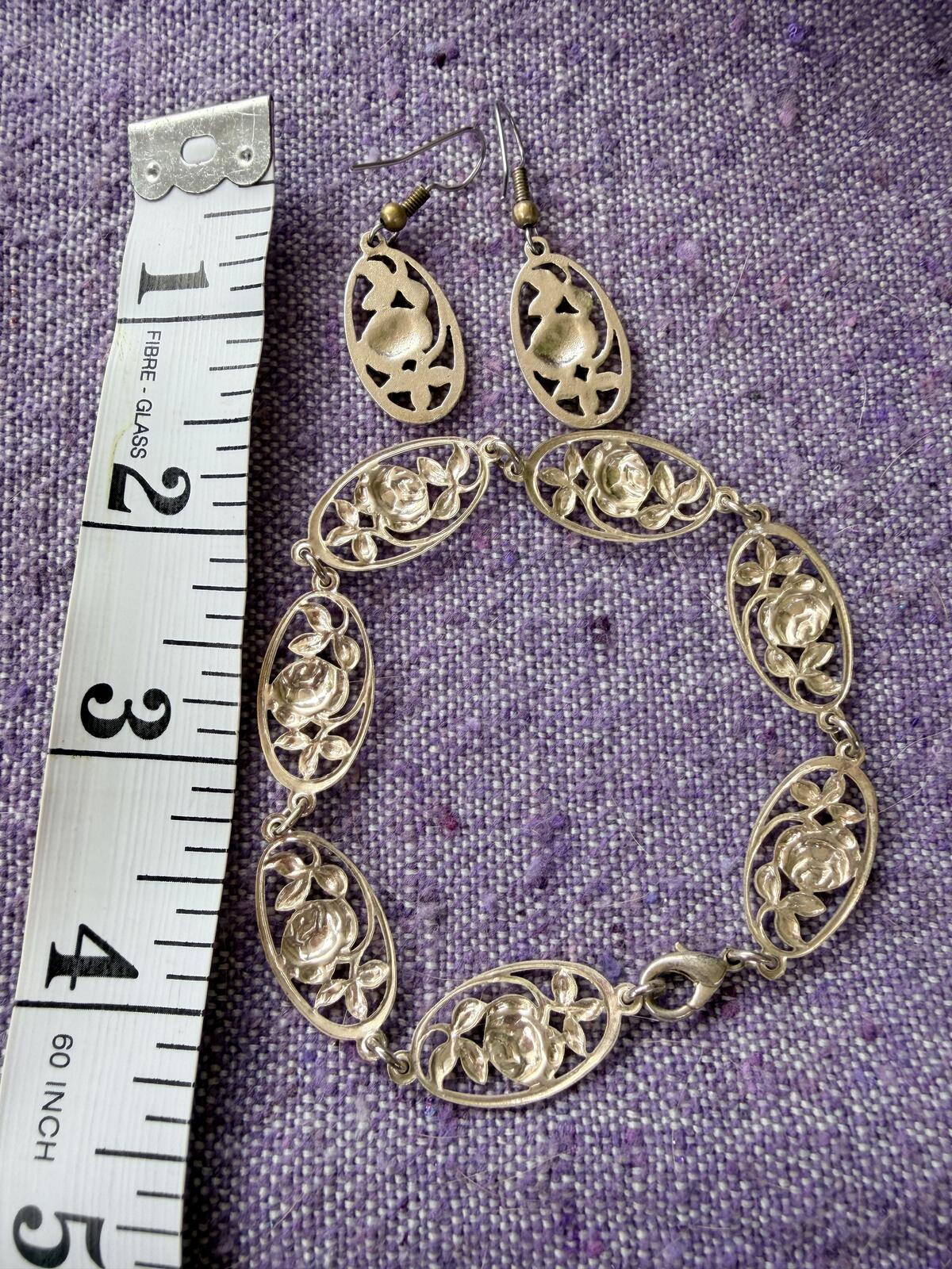 Vintage Silver Floral Jewellery Set Silver whimsical Bracelet and Earrings