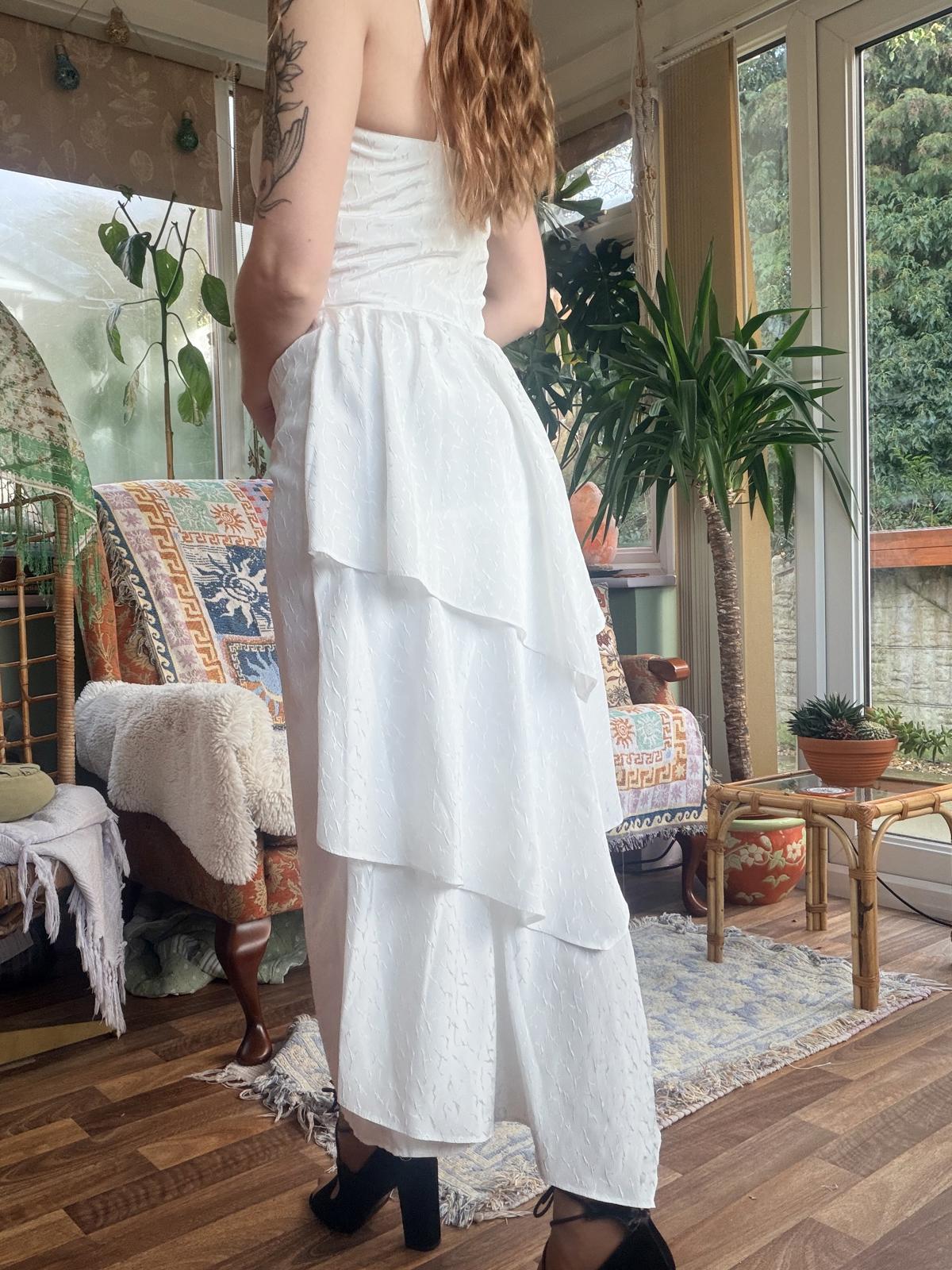 Vintage 1980s layered dress White size 10 Midi Ruffle Detail Spaghetti Straps