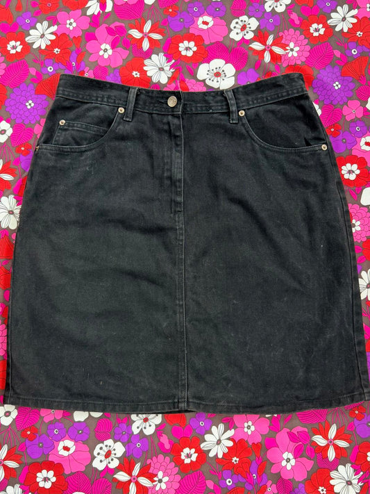 Vintage Y2k Denim Skirt with Front Pockets Black by Bill Blass Size 14