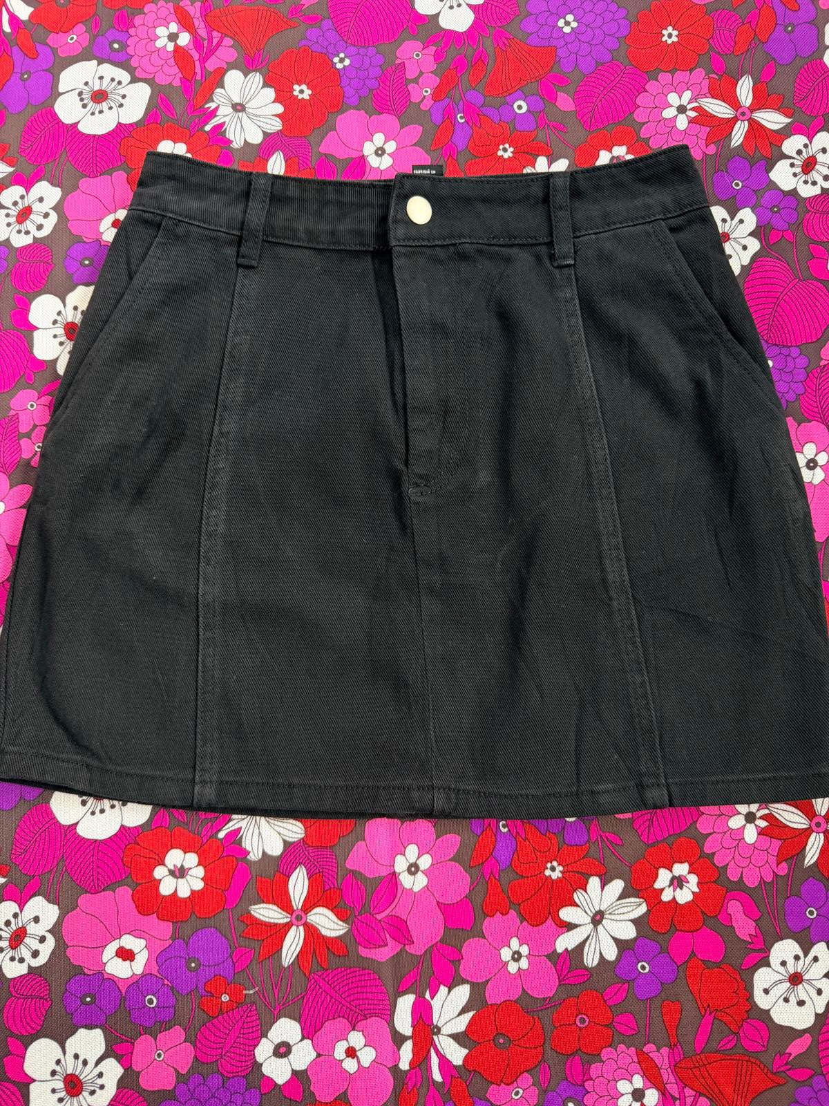 Denim Mini Skirt with Front Pockets by Forever 21 Black size M 10