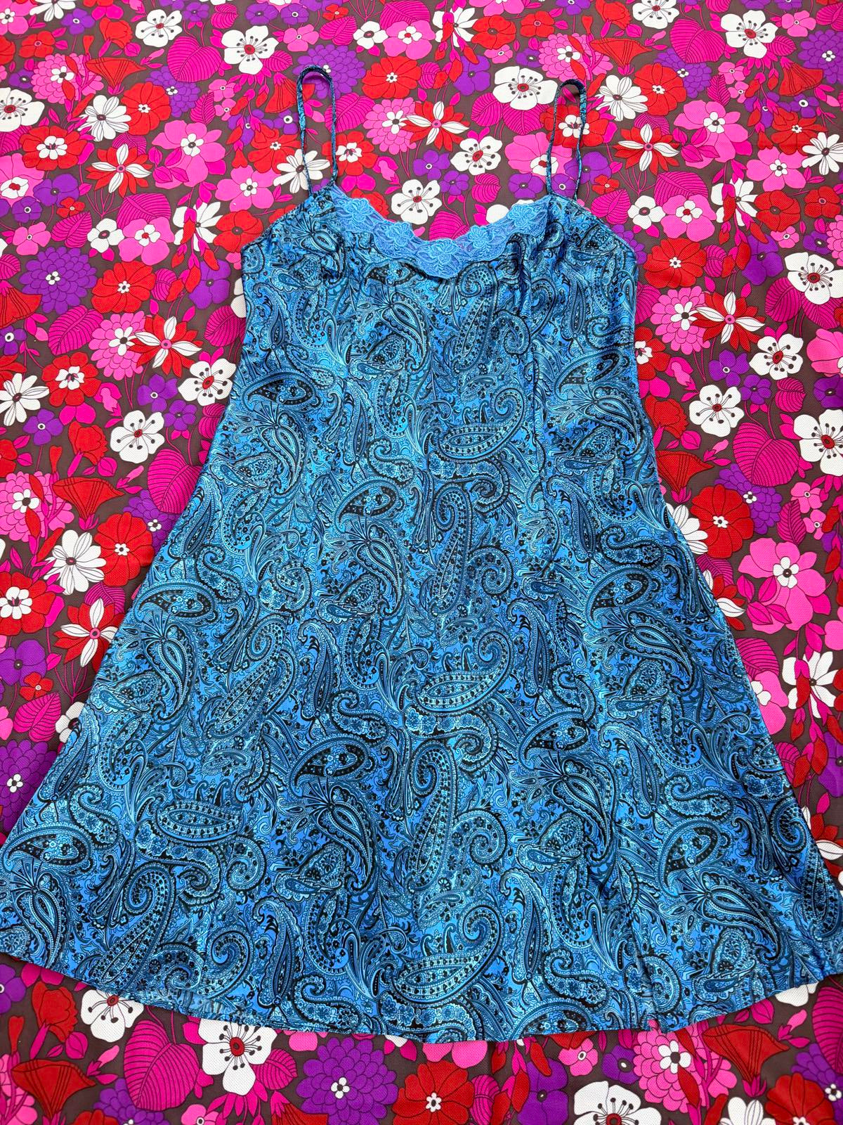 Vintage Y2K Slip Dress with Lace Trim Blue Paisley Pattern Babydoll size 8 to 10