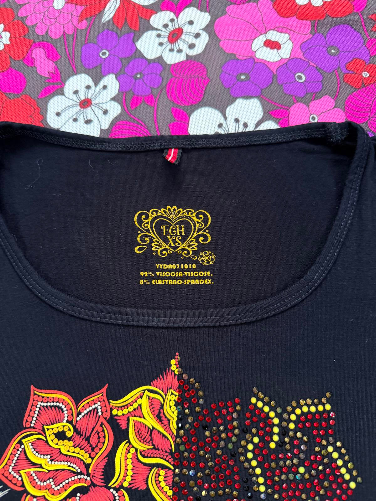 Vintage Y2k Skull Top Black Cold Shoulder Embellished Asymmetrical Tee size S