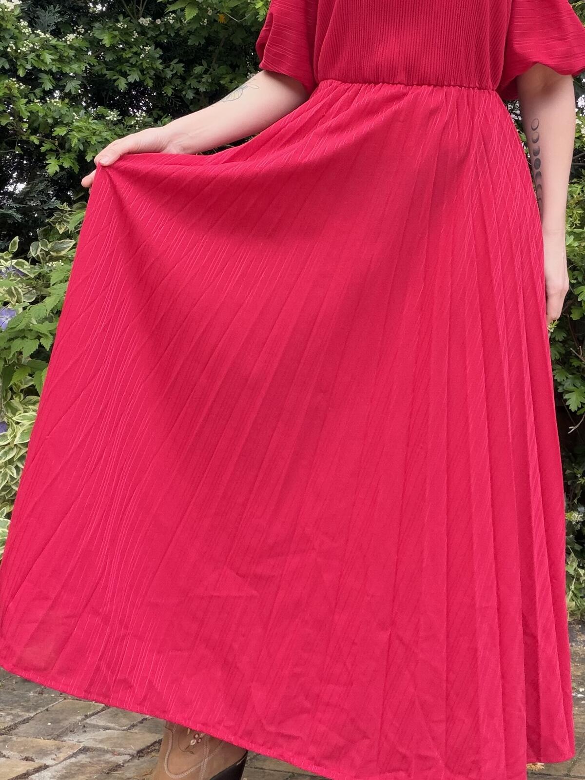 Vintage 1980s Maxi Dress Red Pleated Long Cocktail Dress Puff Sleeves Size 16