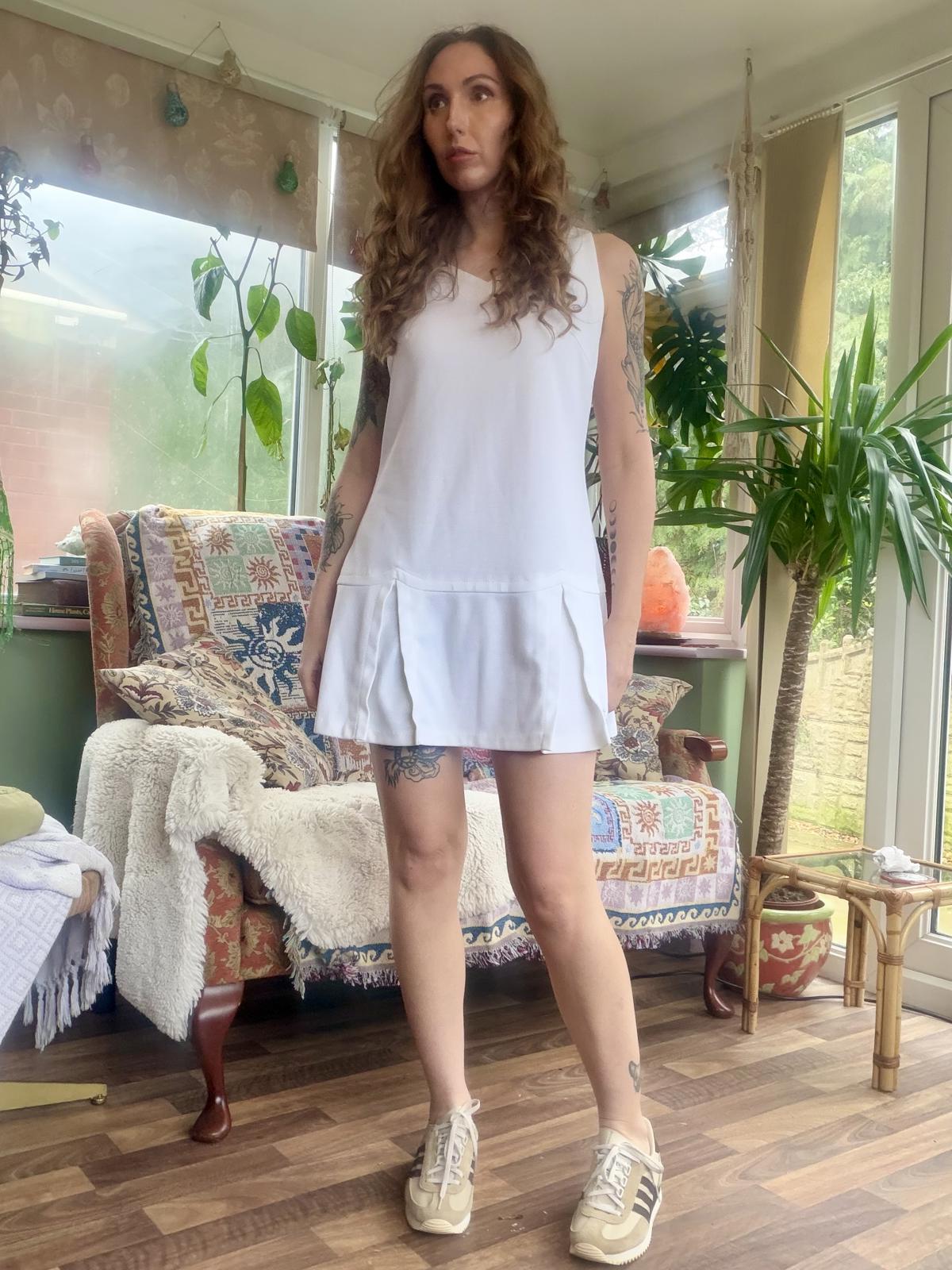 Vintage 1980s tennis dress size 14 White Sleeveless Mini Dress with Pleated Hem