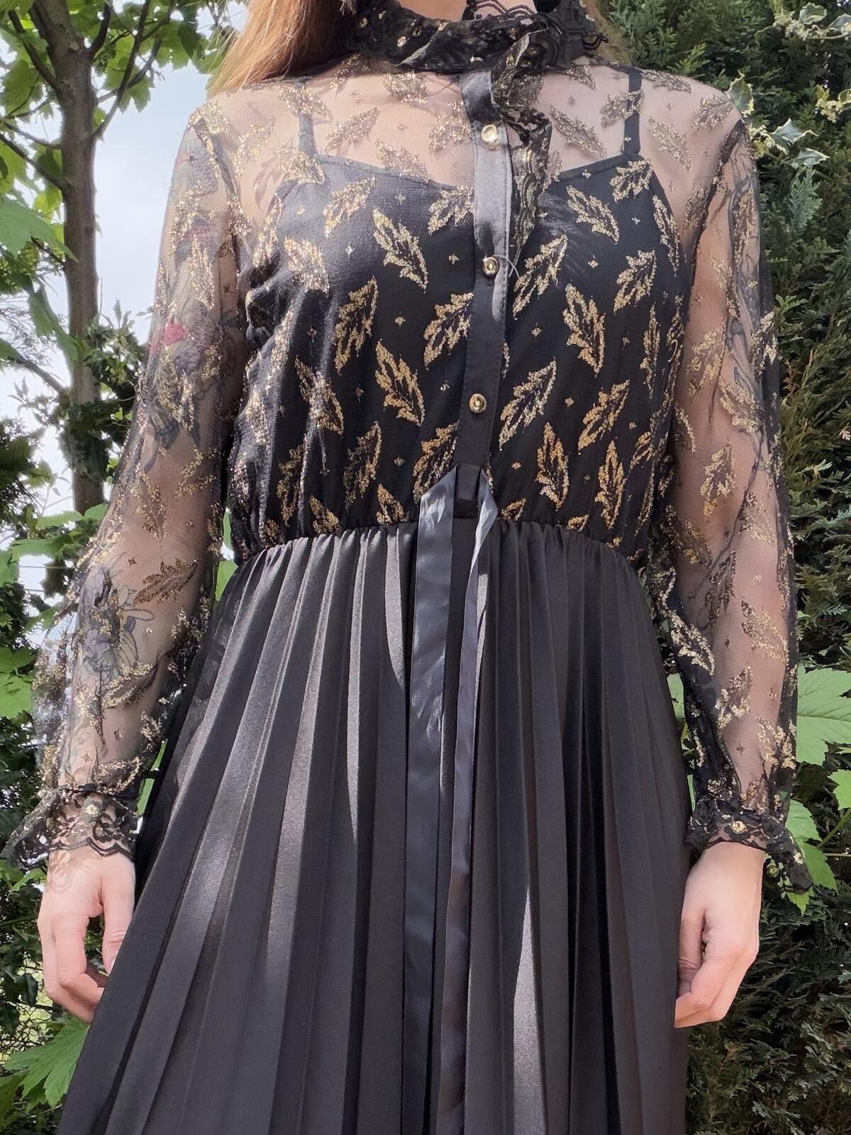Vintage 1980s Maxi Dress  Black Pleated Maxi Dress with Gold Leaf Detail Size 18