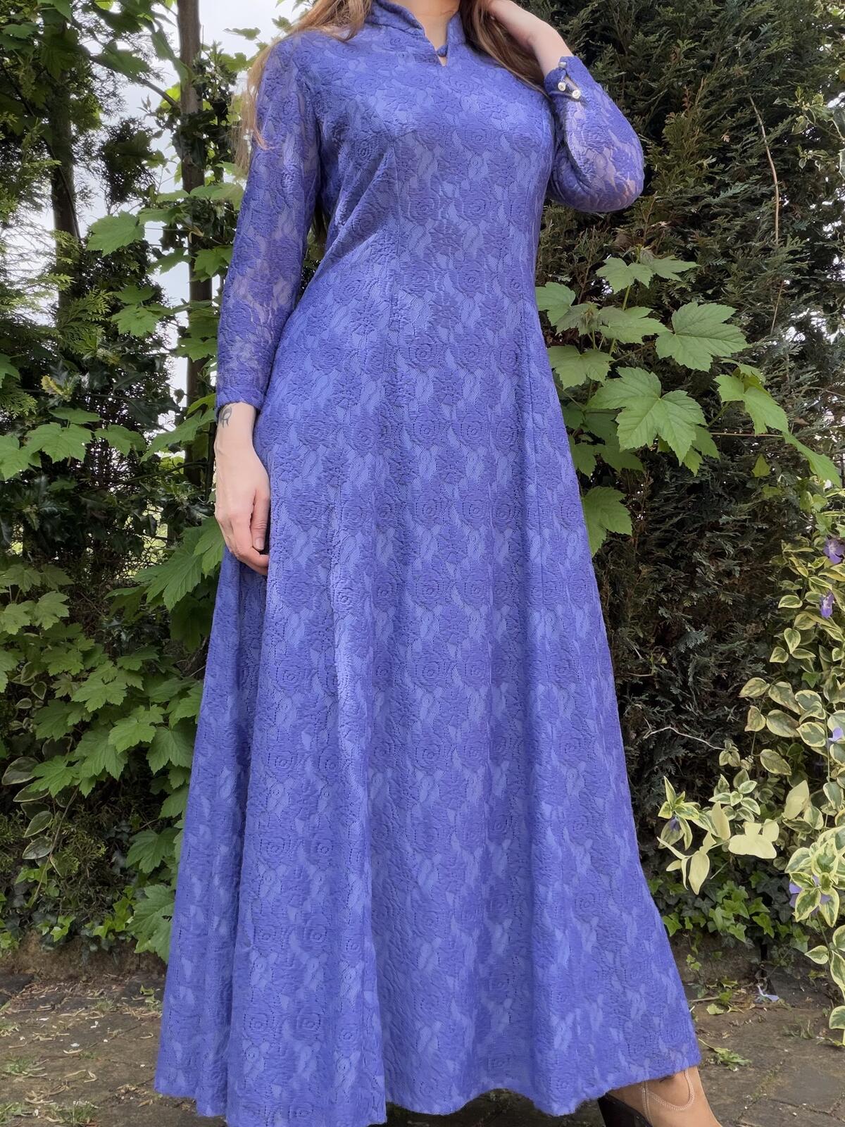 Vintage 1970s Long Dress Purple Lace Long Sleeve High Neck Maxi Dress Size 12