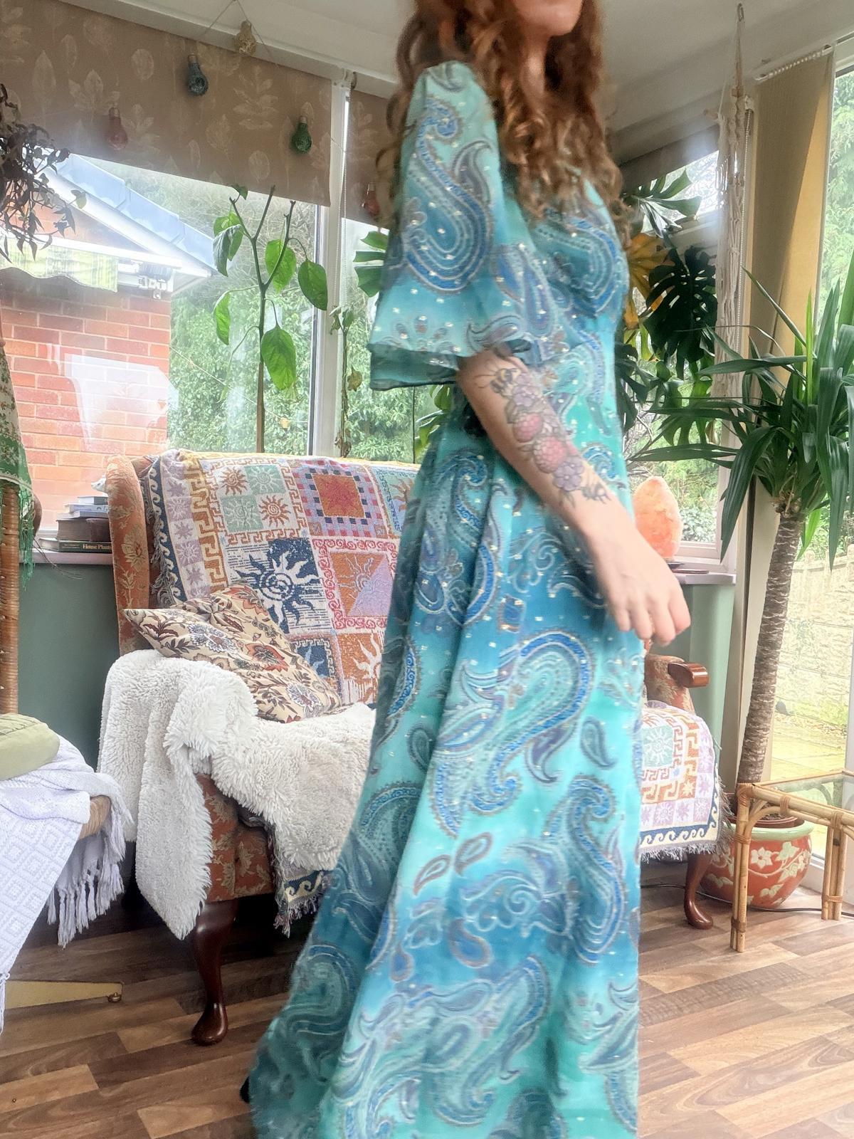Vintage 1970s maxi dress Blue size 12 Paisley hippie boho festival Dress