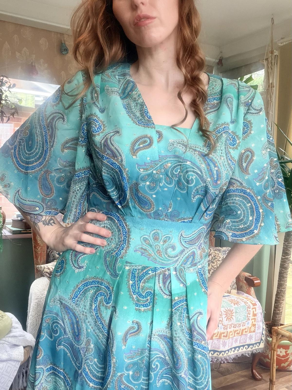 Vintage 1970s maxi dress Blue size 12 Paisley hippie boho festival Dress