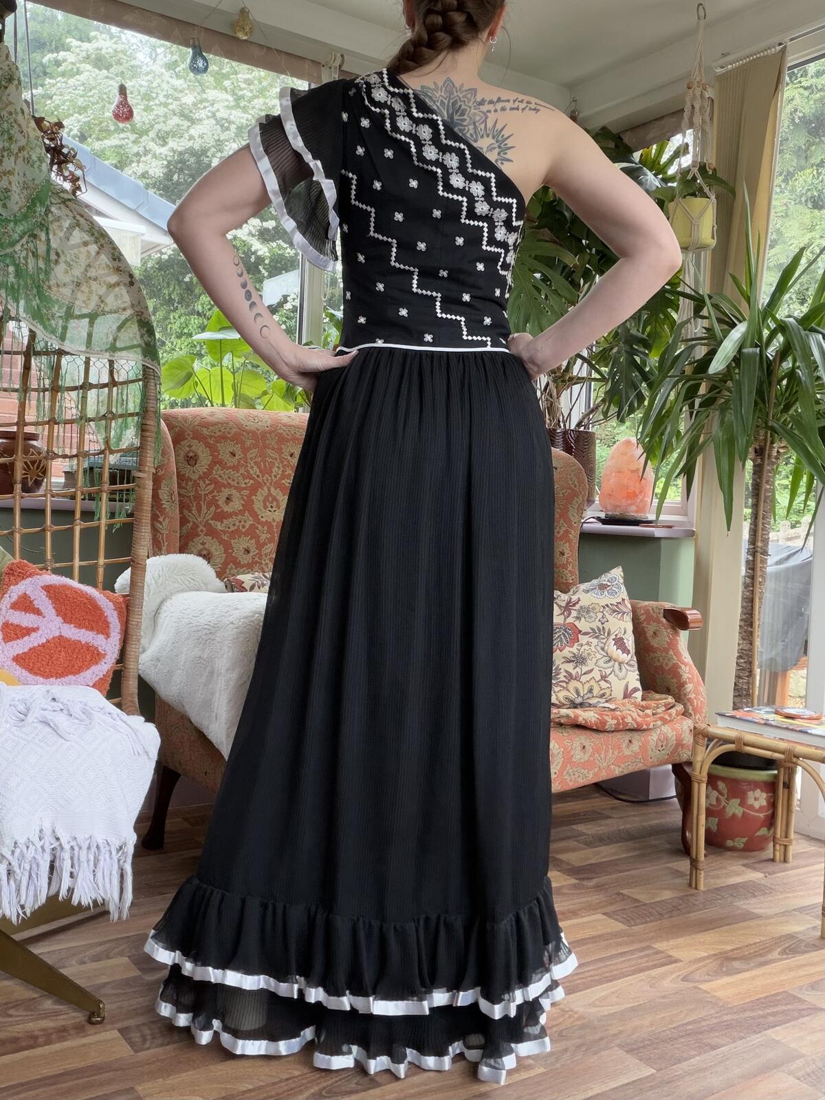 Vintage 1980s Cocktail Dress Black One Shoulder Maxi with Ruffle Details Size 10