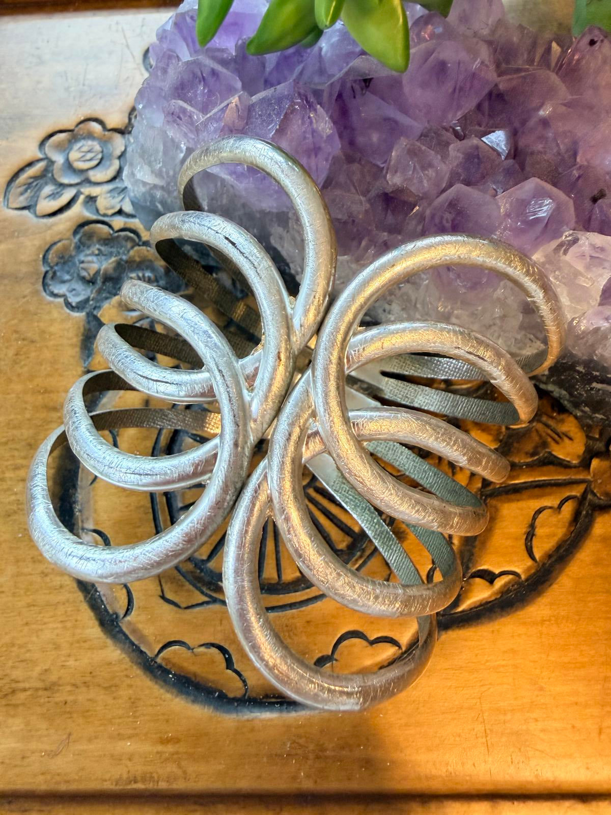 Vintage cuff bracelet bangle Silver Tone metal curved band spring hinge clasp