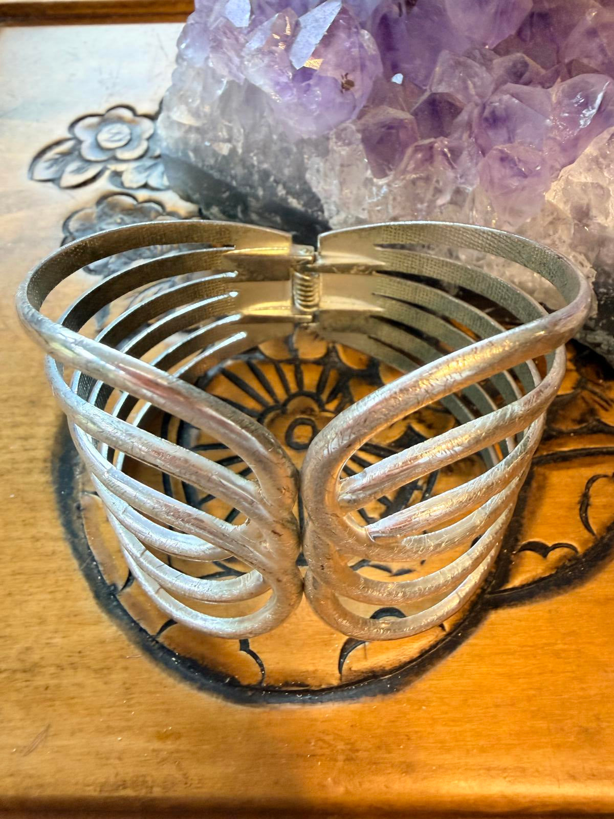 Vintage cuff bracelet bangle Silver Tone metal curved band spring hinge clasp