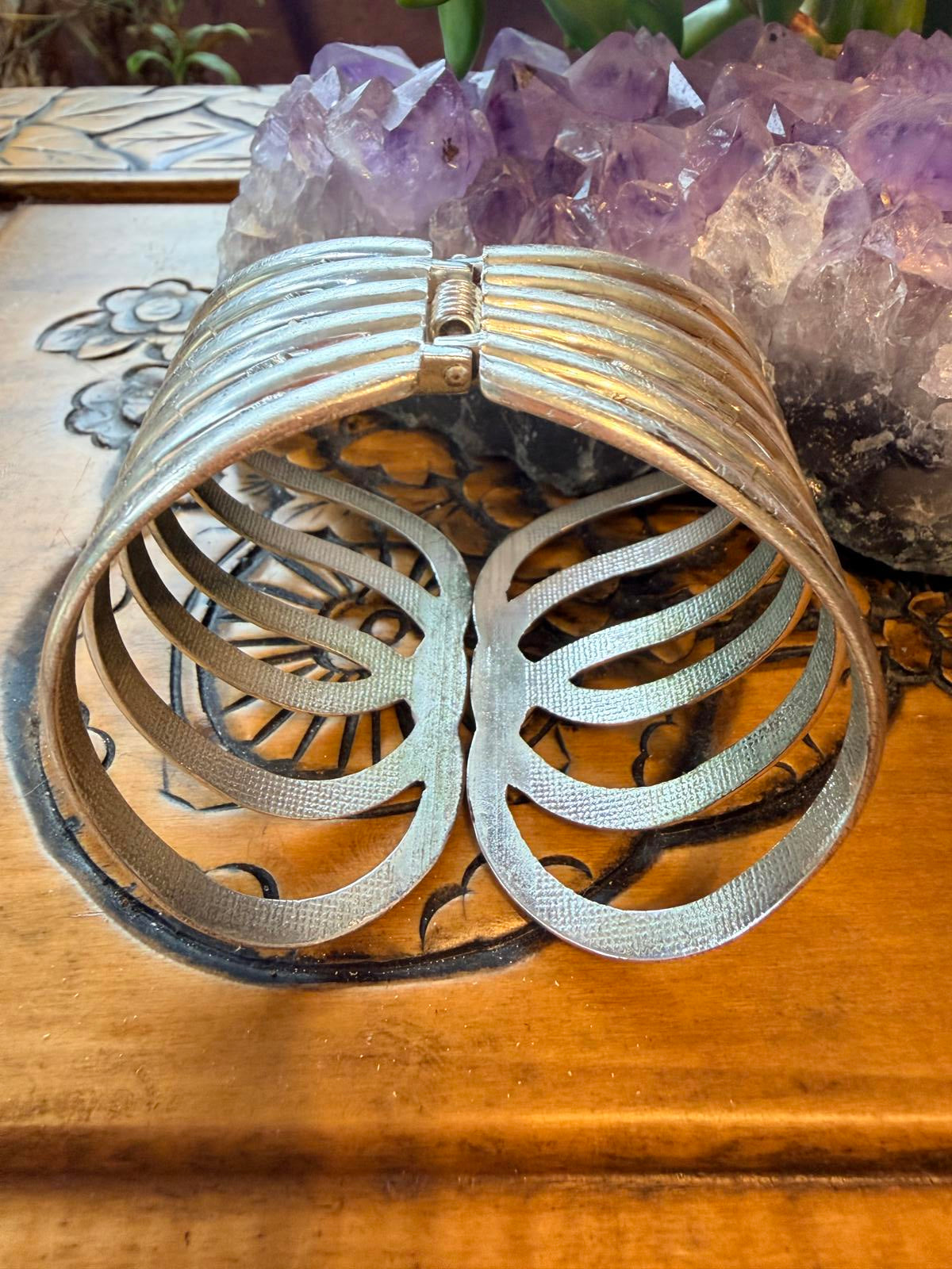 Vintage cuff bracelet bangle Silver Tone metal curved band spring hinge clasp
