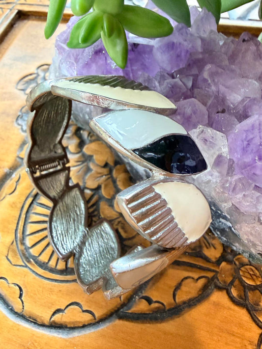 Vintage 1980s Enamel bracelet Geometric silver tone metal spring hinge bangle