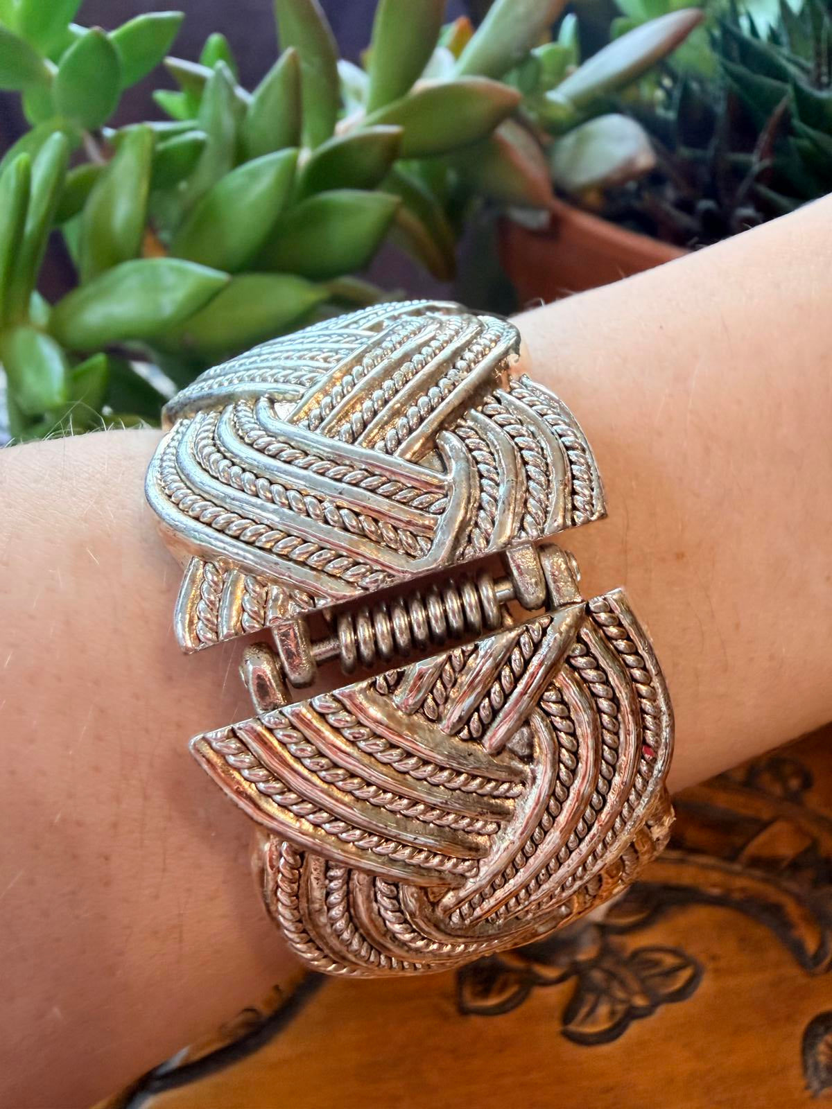 Vintage Braided cuff bracelet silver toned spring Hinged clasp Bangle