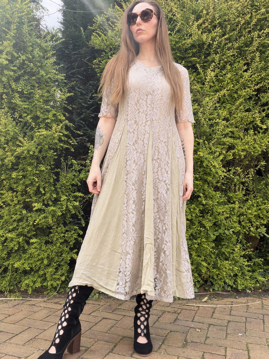 Vintage 1990s Hippie Dress Boho Festival Beige Lace long Layered Dress Size 14