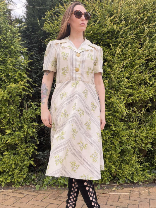 Vintage 1970s Shirt Dress Cream Floral Midi Dress with Buttons Size 14