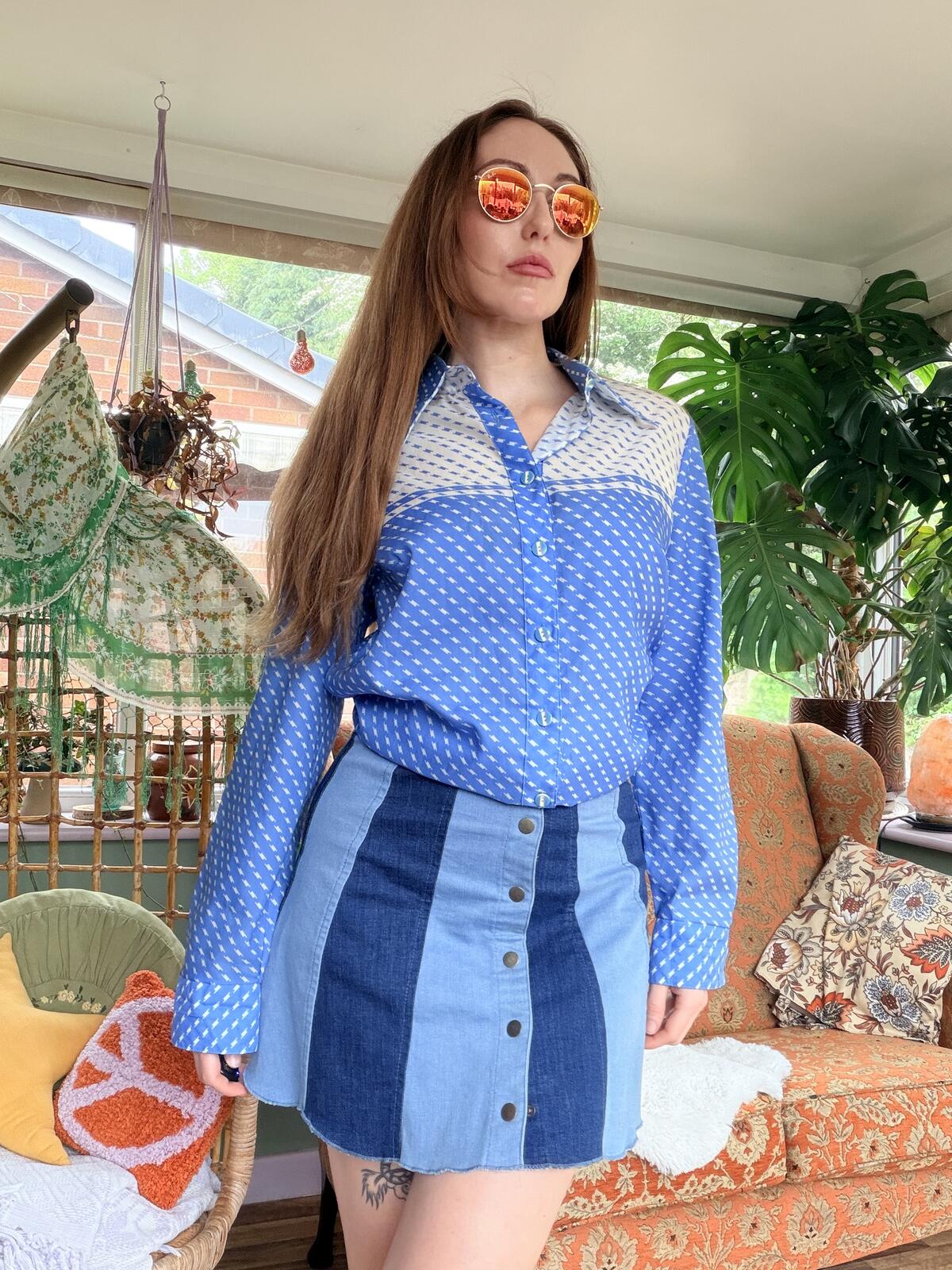 Vintage 1970s Retro Shirt Blue Patterned Button Up Blouse Size 16