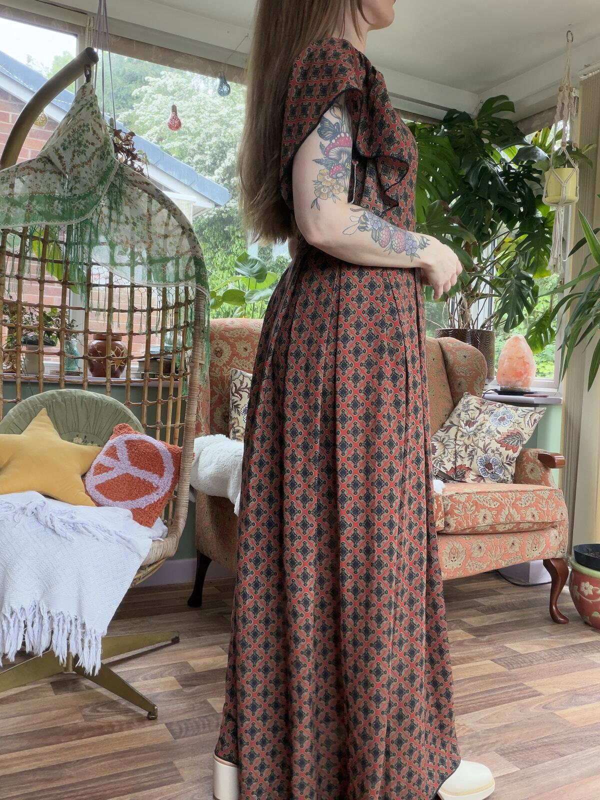 Vintage 1970s Maxi Dress Brown Geometric Patterned Long Dress Size 12