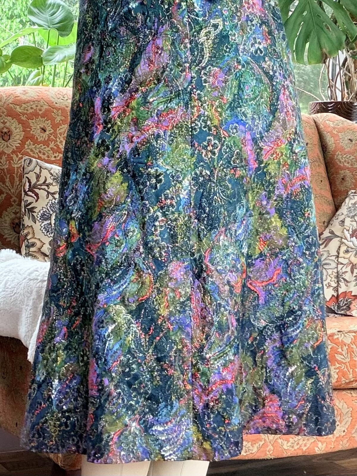 Vintage 1970s Dress Sleeveless Midi with Abstract Pattern and Bow Detail Size 16