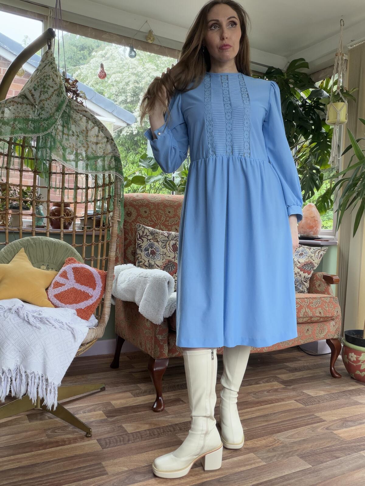 Vintage 1980s Day Dress Light Blue Long Sleeve Midi with Lace Detail Size 12