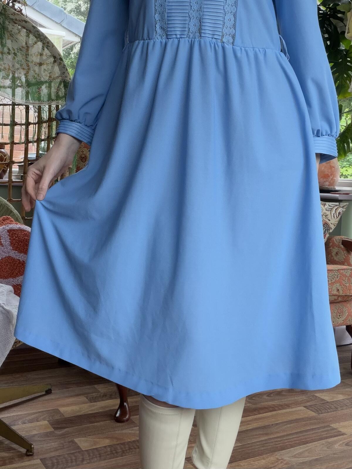 Vintage 1980s Day Dress Light Blue Long Sleeve Midi with Lace Detail Size 12