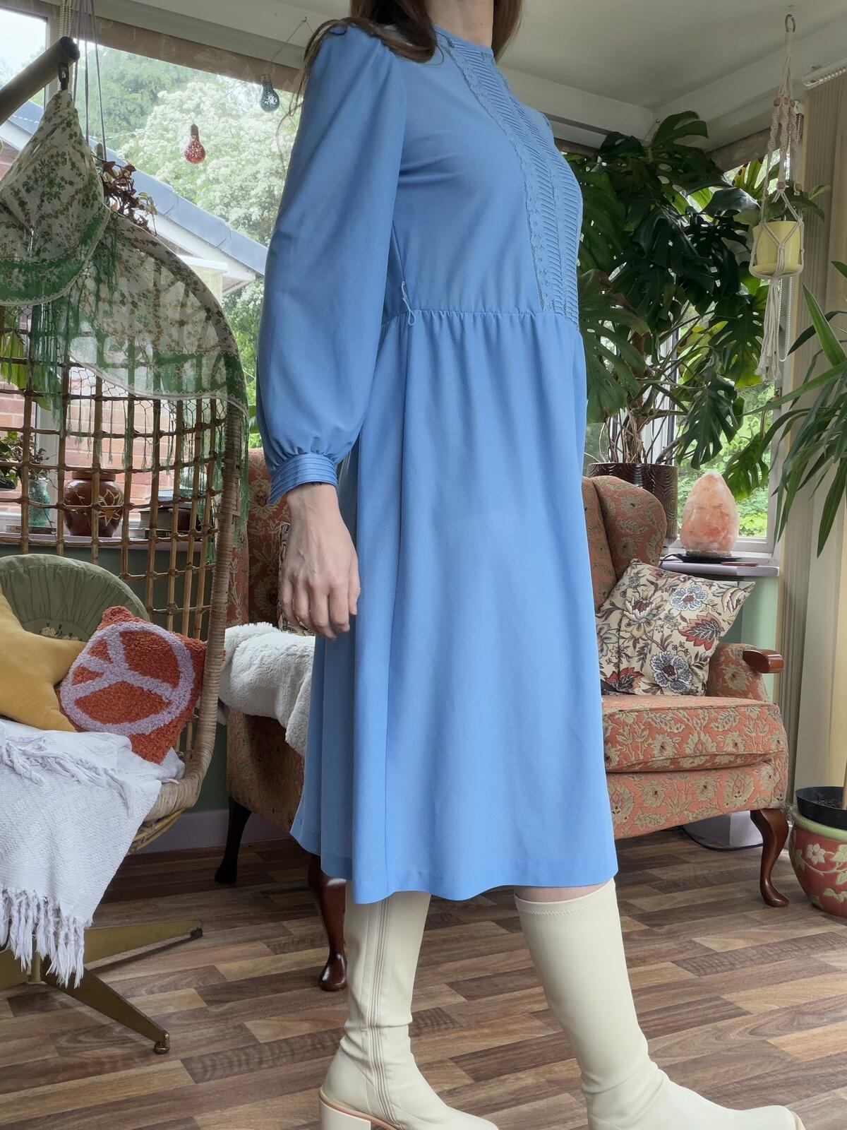 Vintage 1980s Day Dress Light Blue Long Sleeve Midi with Lace Detail Size 12