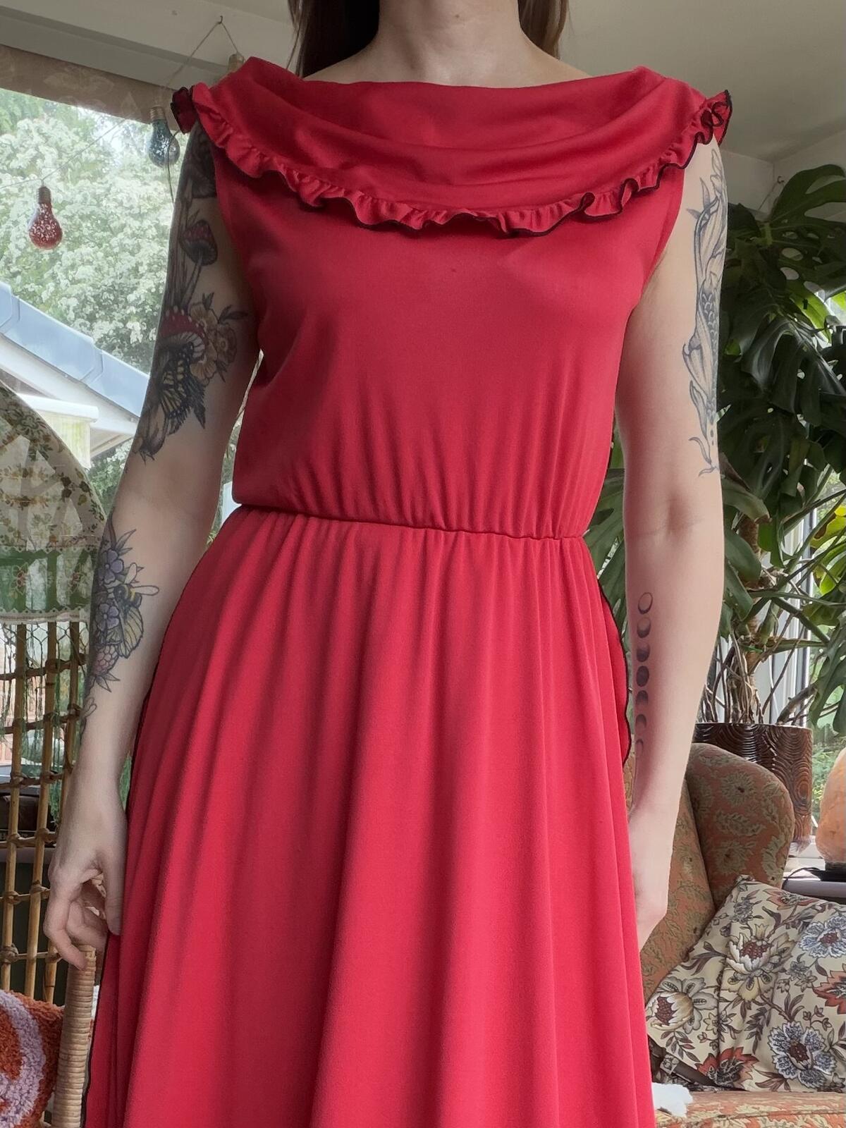 Vintage 1970s Maxi Dress Long Layered Red with Ruffle Detail Size 12 to 14
