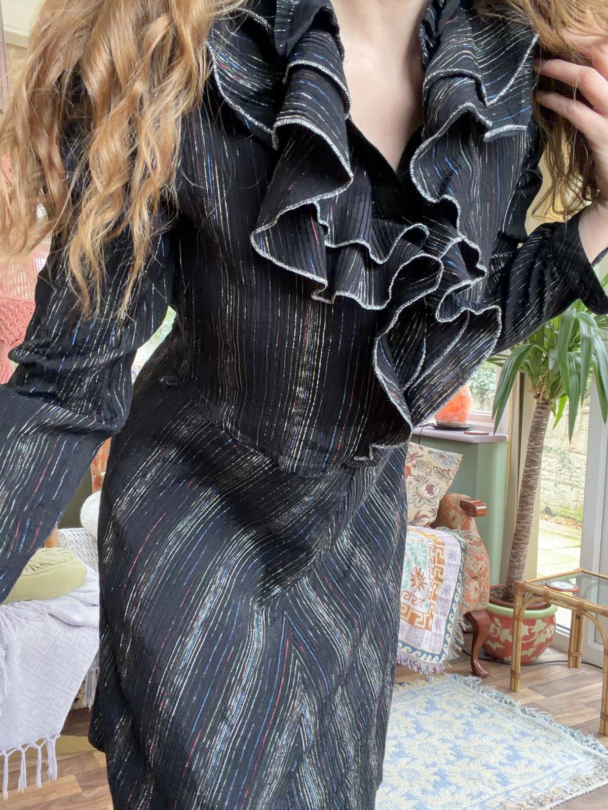 Vintage 1980s party dress Black size 12 sparkly with Ruffle collar detail