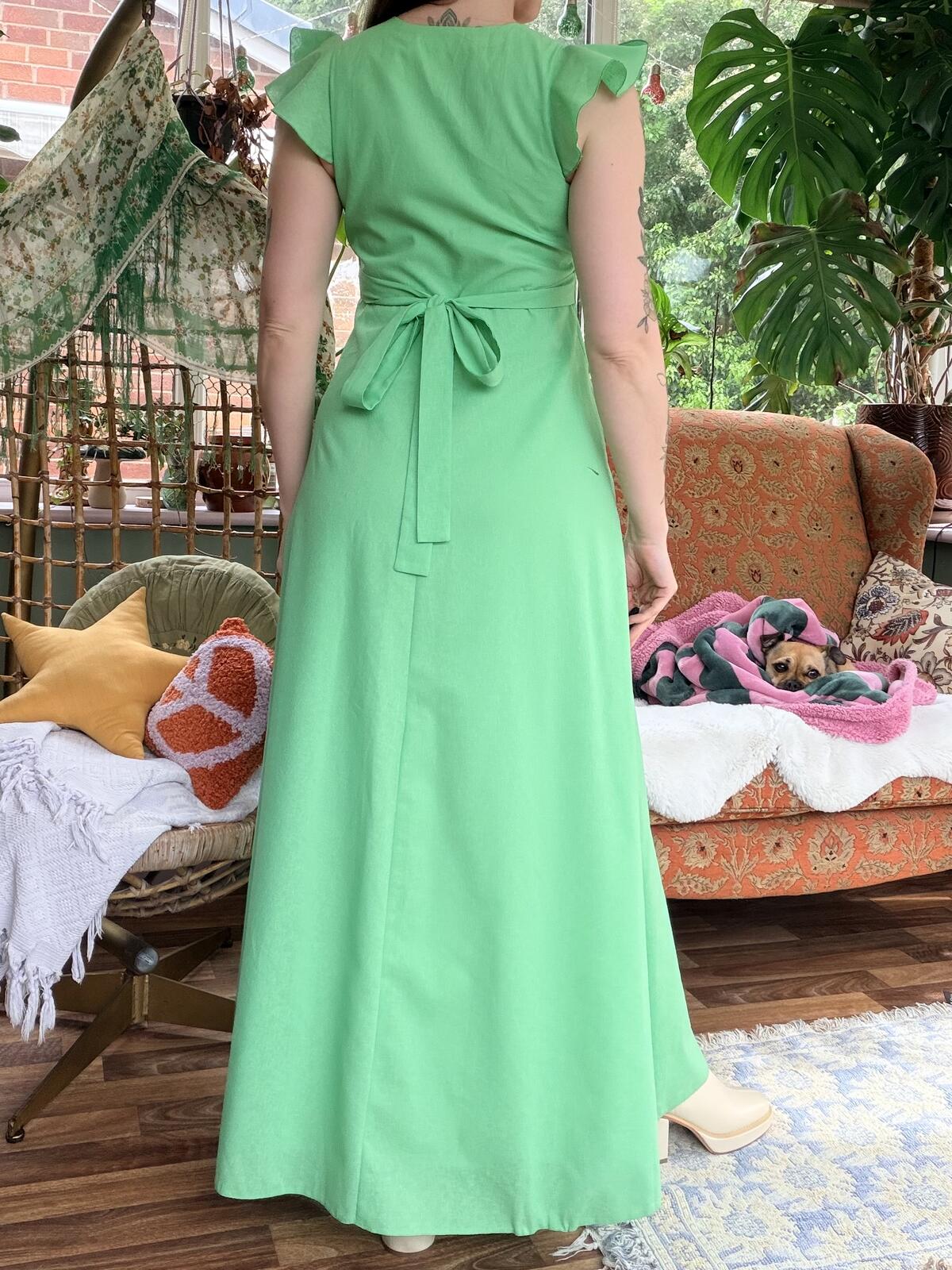 Vintage 1970s Maxi Dress Green Long Button Summer Dress Ruffle Sleeves Size 10