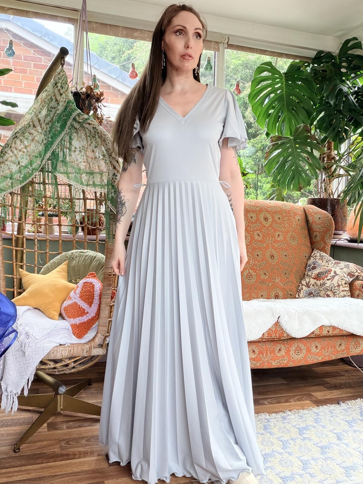 Vintage 1980s Summer Dress Grey Pleated Maxi Dress with Ruffled Sleeves Size 14