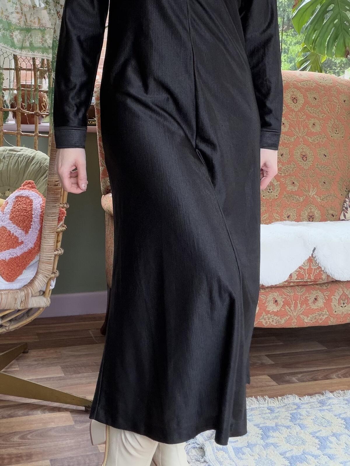 Vintage 1990s Whimsigoth Dress Long Sleeve Black Maxi Dress size 10 to 12