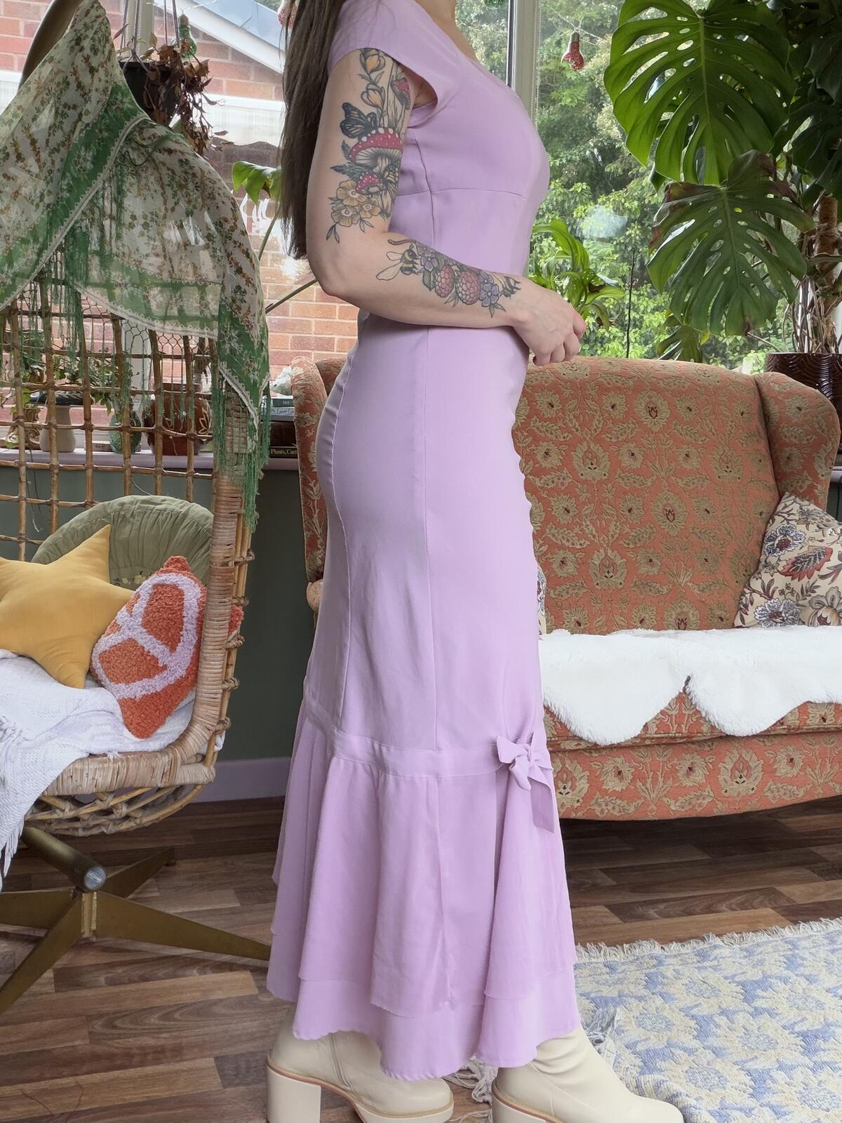 Vintage 1990s Summer Dress Lilac Fitted Flared Hem and Square Neckline Size 10