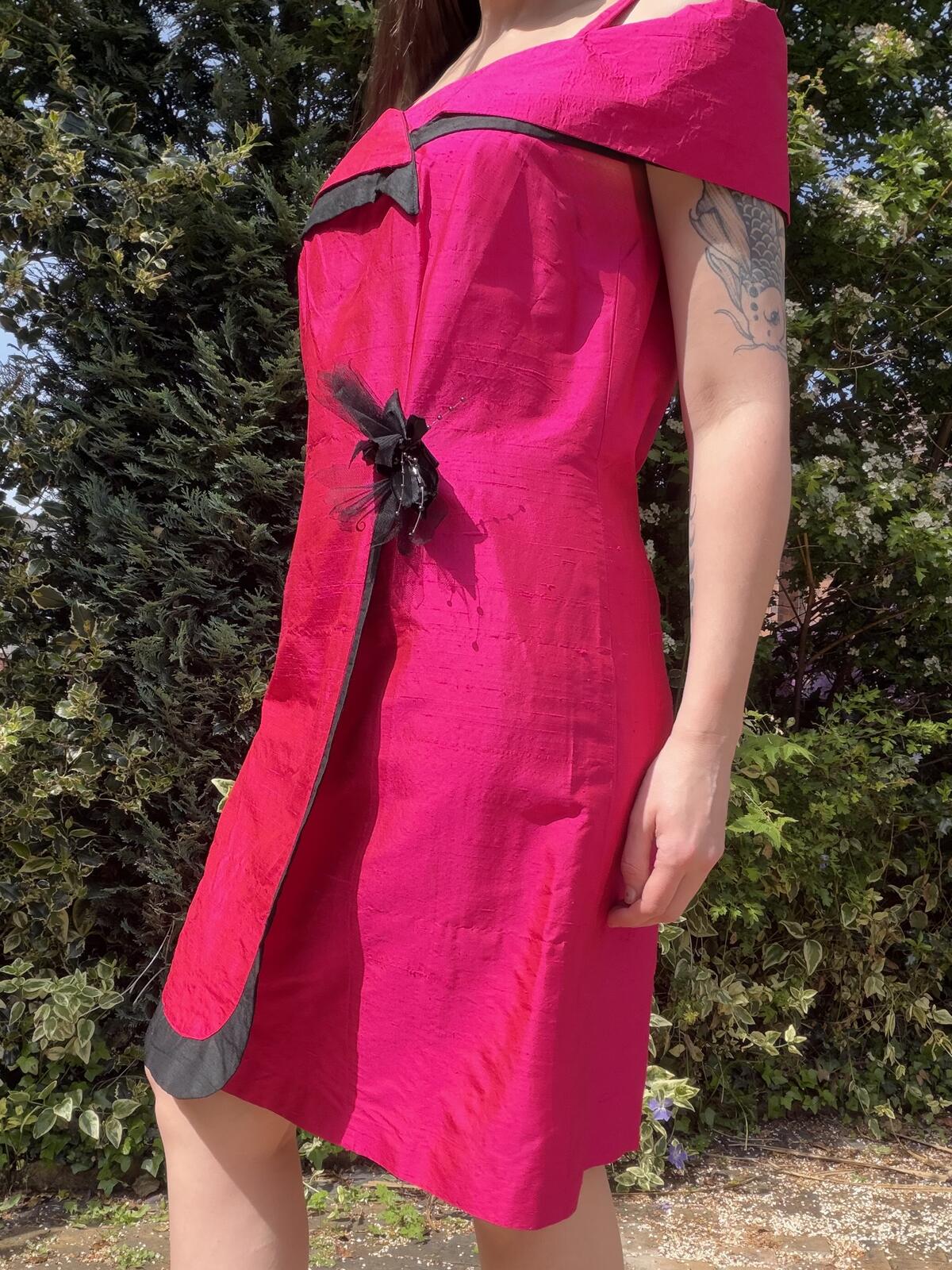 Vintage 1980s cocktail dress Pink Off Shoulder with Black Trim and Bow size 12
