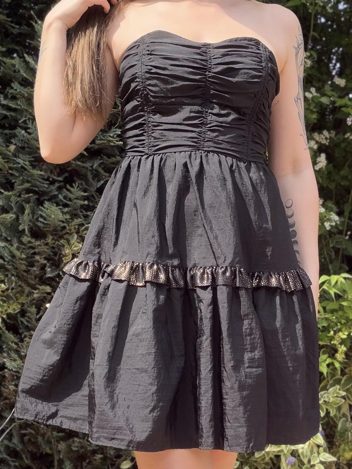 Vintage 1980s Party Dress Black Strapless Ruched Bodice Ruffle Detail Size 10