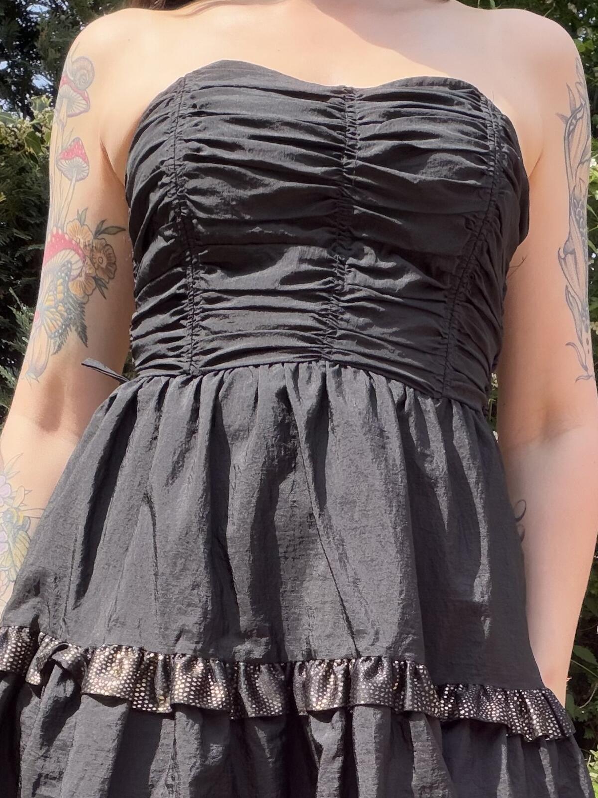 Vintage 1980s Party Dress Black Strapless Ruched Bodice Ruffle Detail Size 10