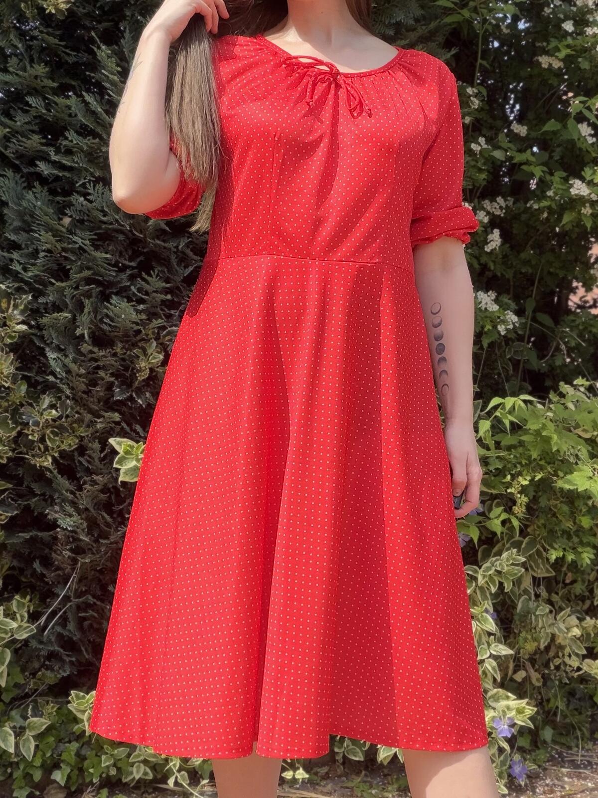 Vintage Red Polka Dot Midi Dress with Tie Neck and Puff Sleeves Size 18