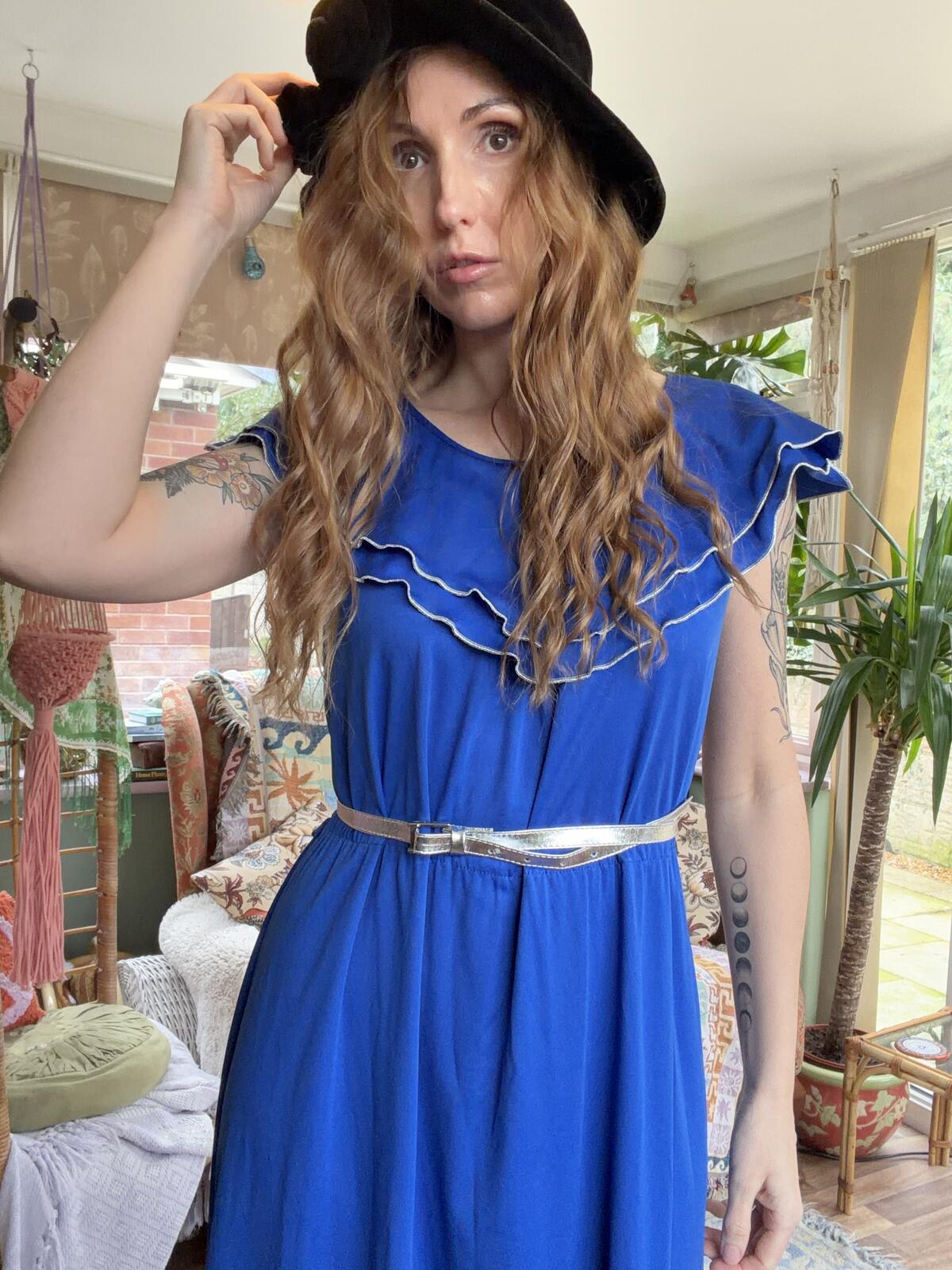 Vintage 1970s Maxi Dress Blue size 14 Long with Ruffle Detail and Silver Belt