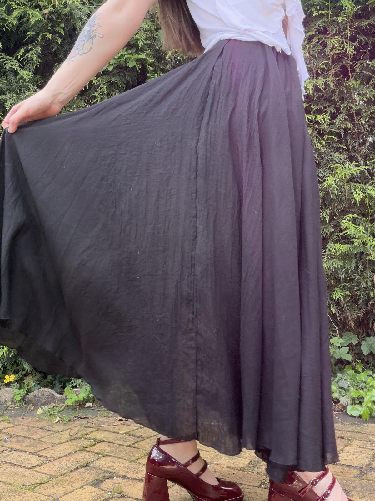 Hippie Boho Long Skirt Whimsigoth Black Long Flowing Maxi Elastic Waist 8 to 10