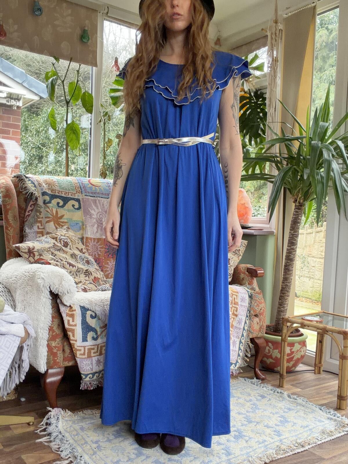 Vintage 1970s Maxi Dress Blue size 14 Long with Ruffle Detail and Silver Belt
