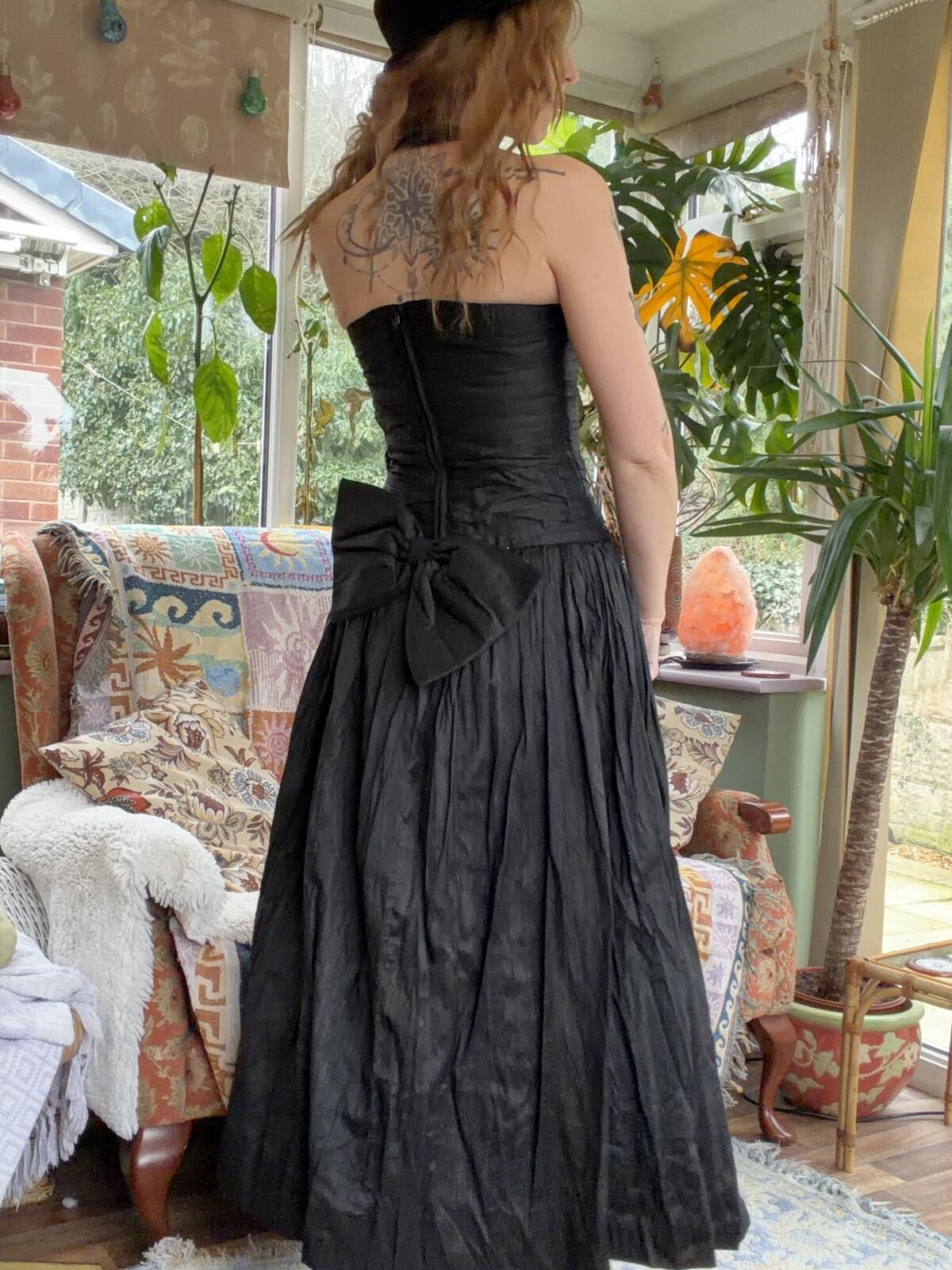 Vintage 1980s Cocktail Dress Black Sequin Halter Neck Party Dress size 8
