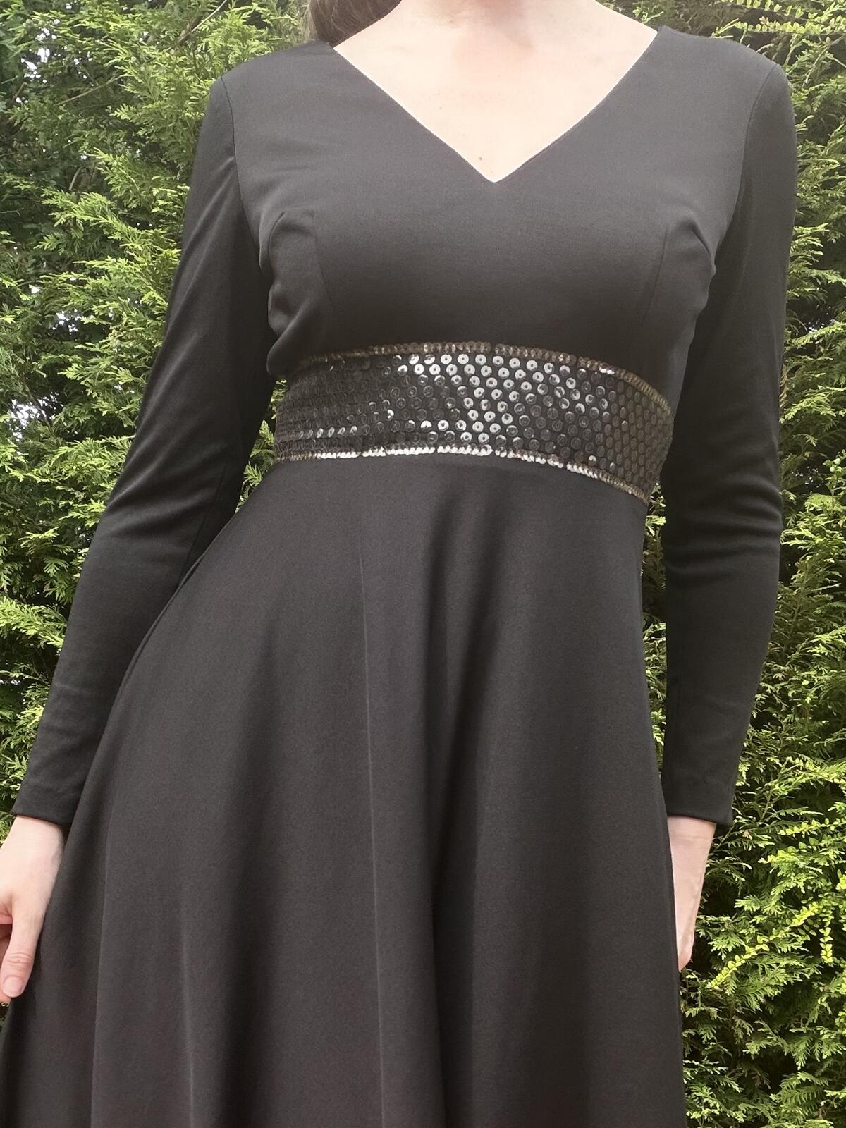Vintage 1980s Maxi Dress Black Long Sleeve with Sequin Waist Detail Size 10