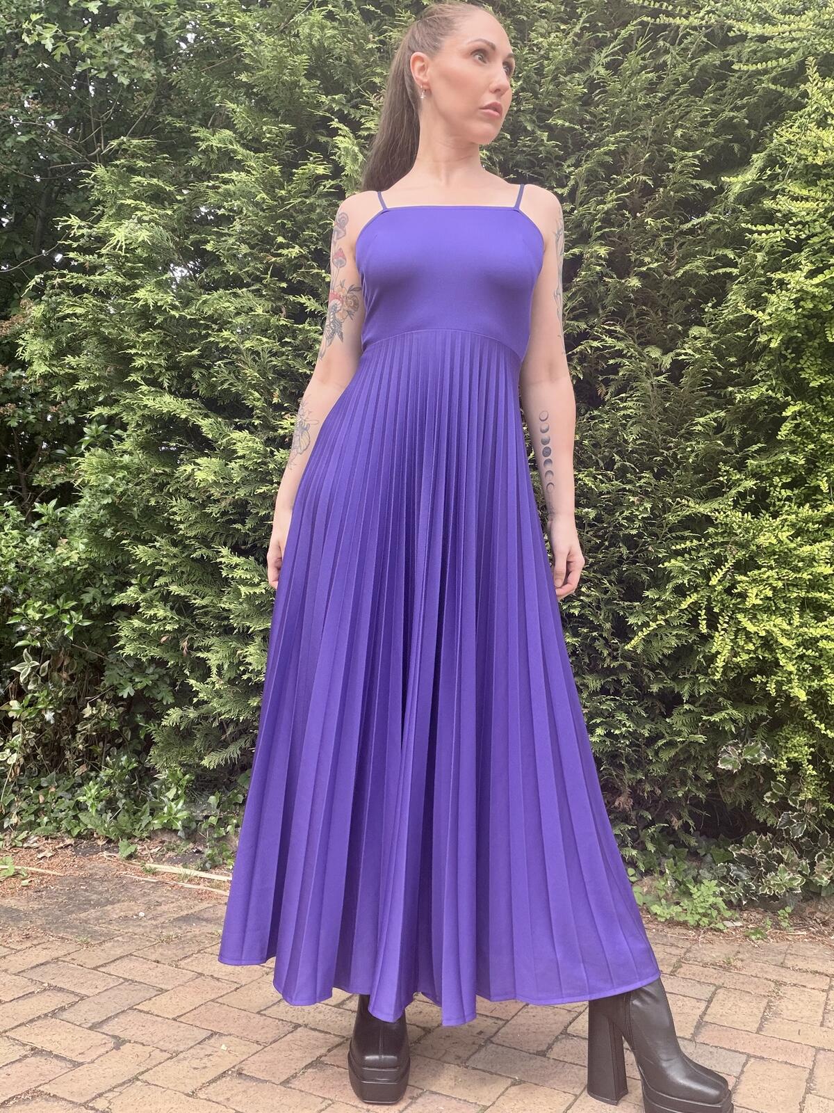 Vintage 1980s Maxi Dress Purple Pleated Long Dress with Spaghetti Straps Size 8
