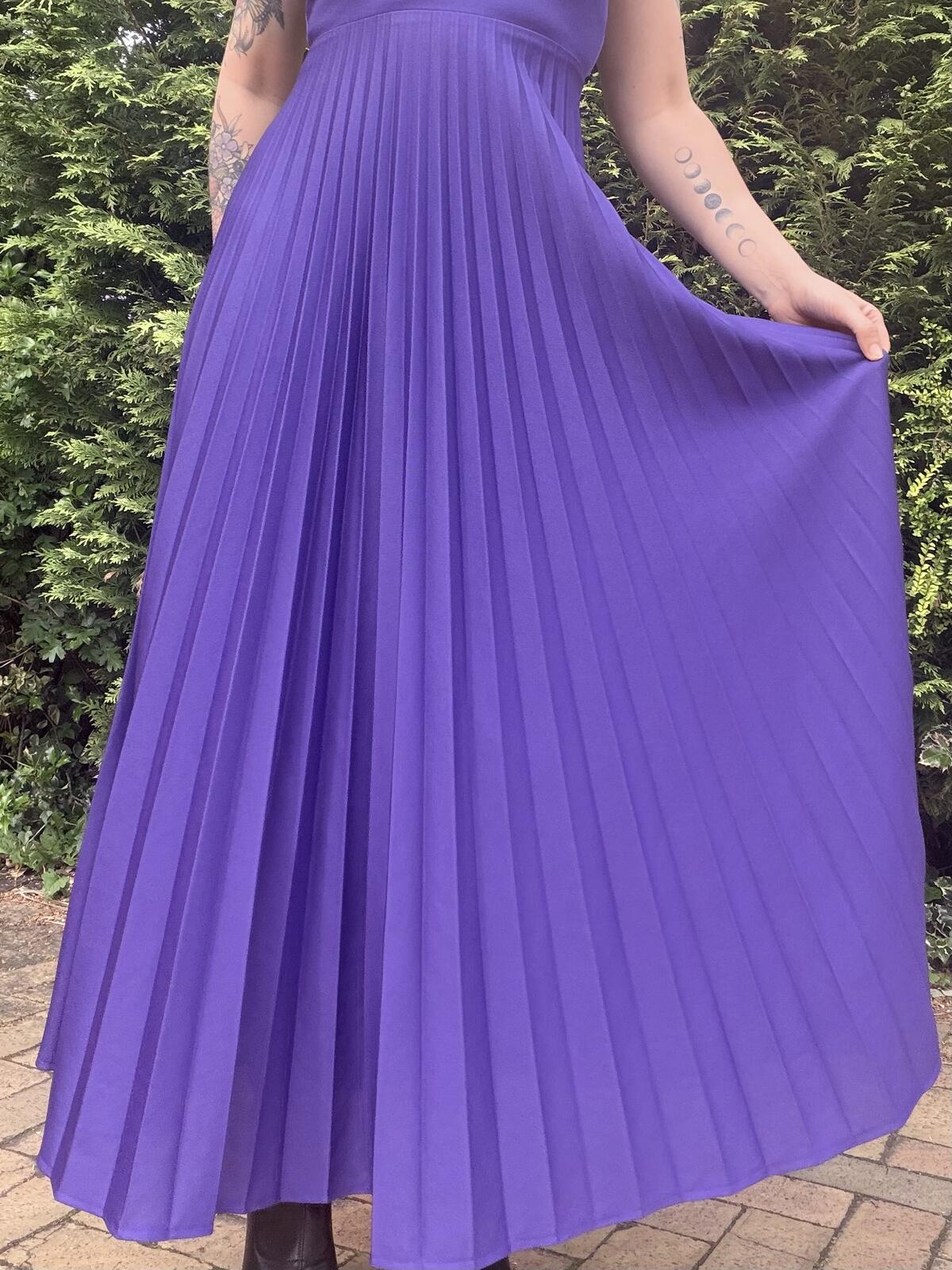 Vintage 1980s Maxi Dress Purple Pleated Long Dress with Spaghetti Straps Size 8