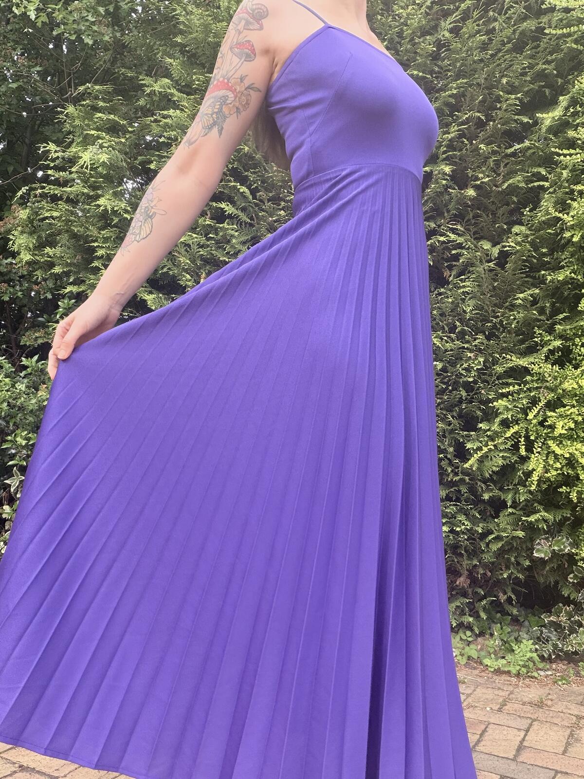 Vintage 1980s Maxi Dress Purple Pleated Long Dress with Spaghetti Straps Size 8