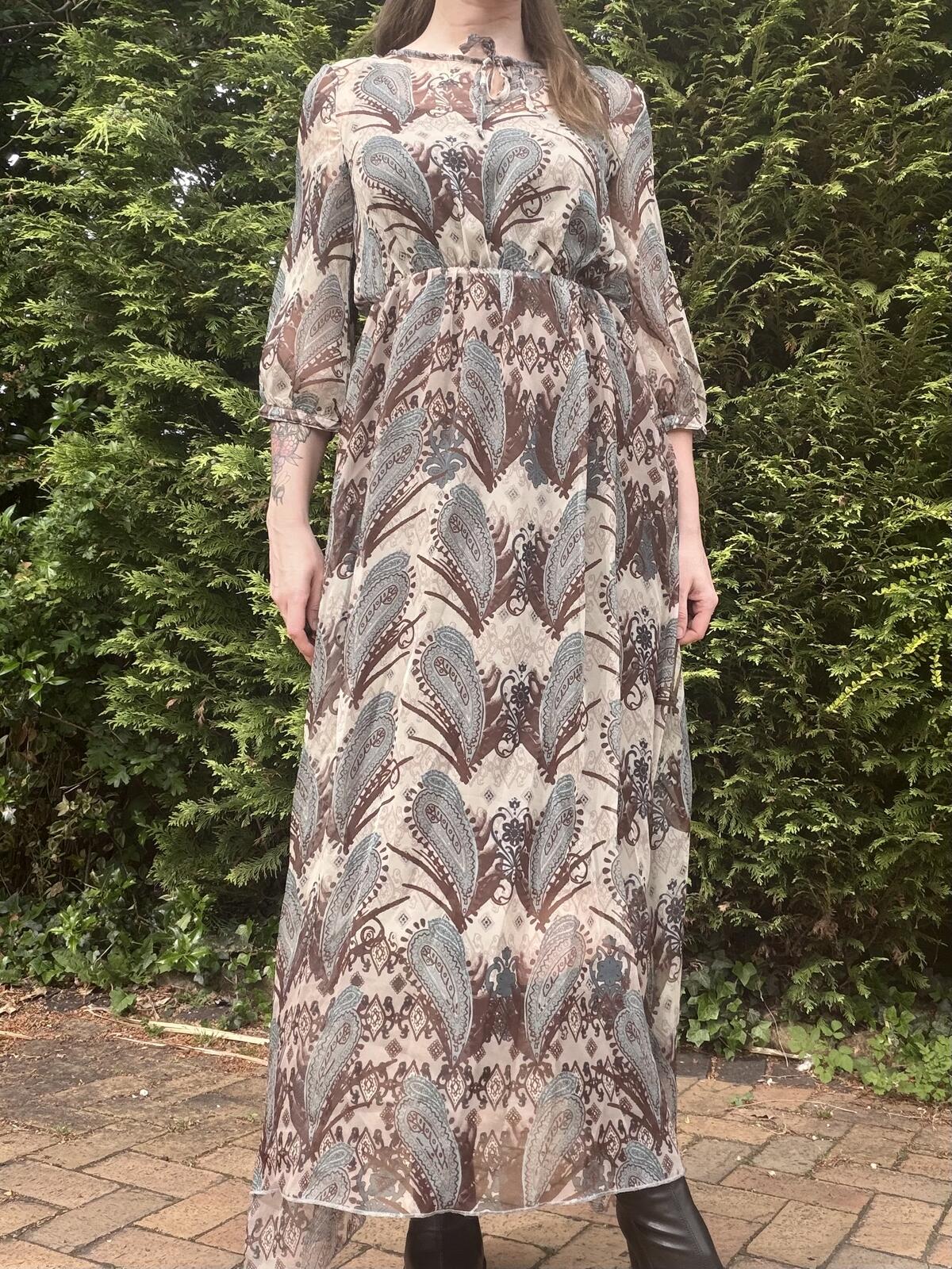 Hippie Boho Maxi Dress Vintage Style Paisley Pattern with Sheer Sleeves Size 12