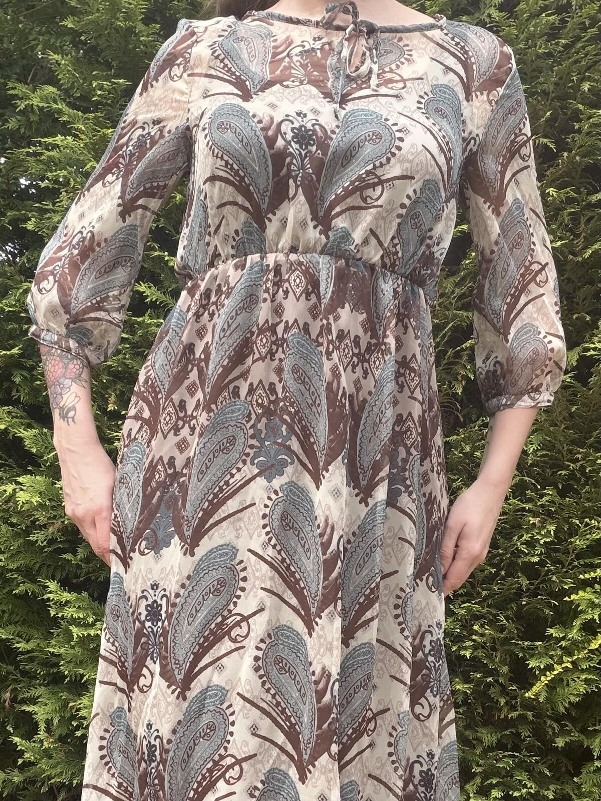 Hippie Boho Maxi Dress Vintage Style Paisley Pattern with Sheer Sleeves Size 12