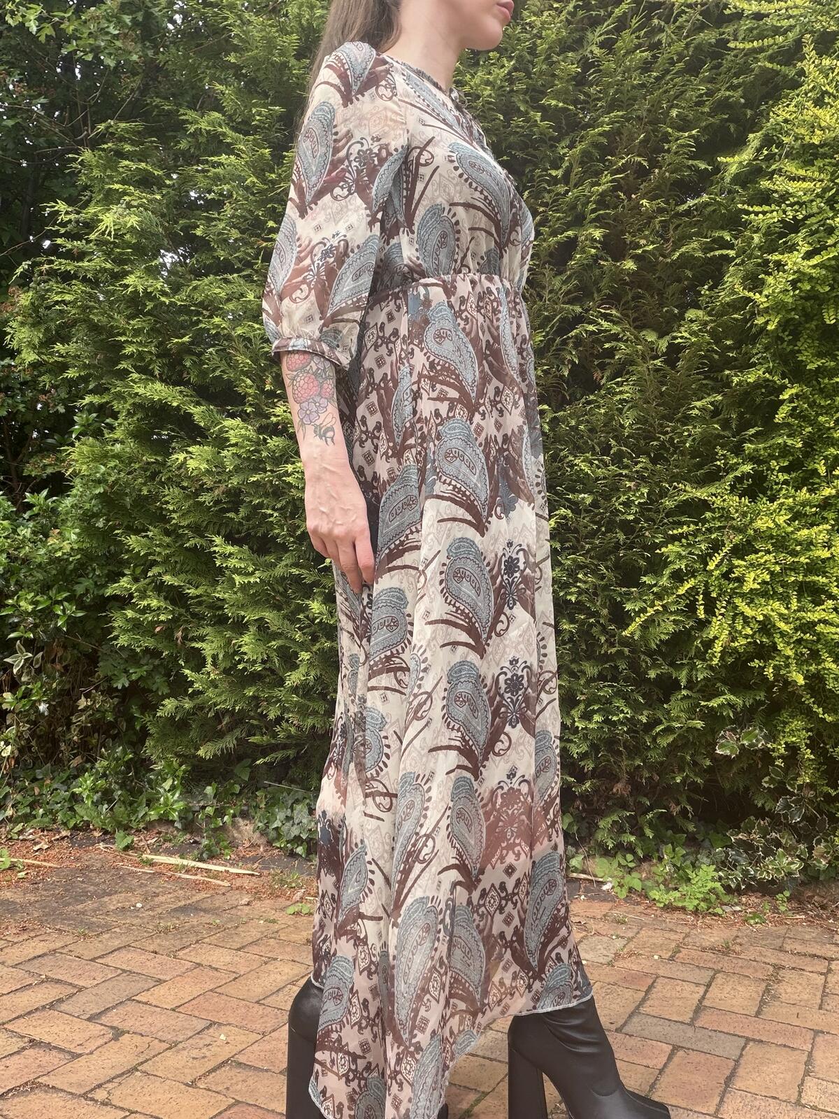 Hippie Boho Maxi Dress Vintage Style Paisley Pattern with Sheer Sleeves Size 12