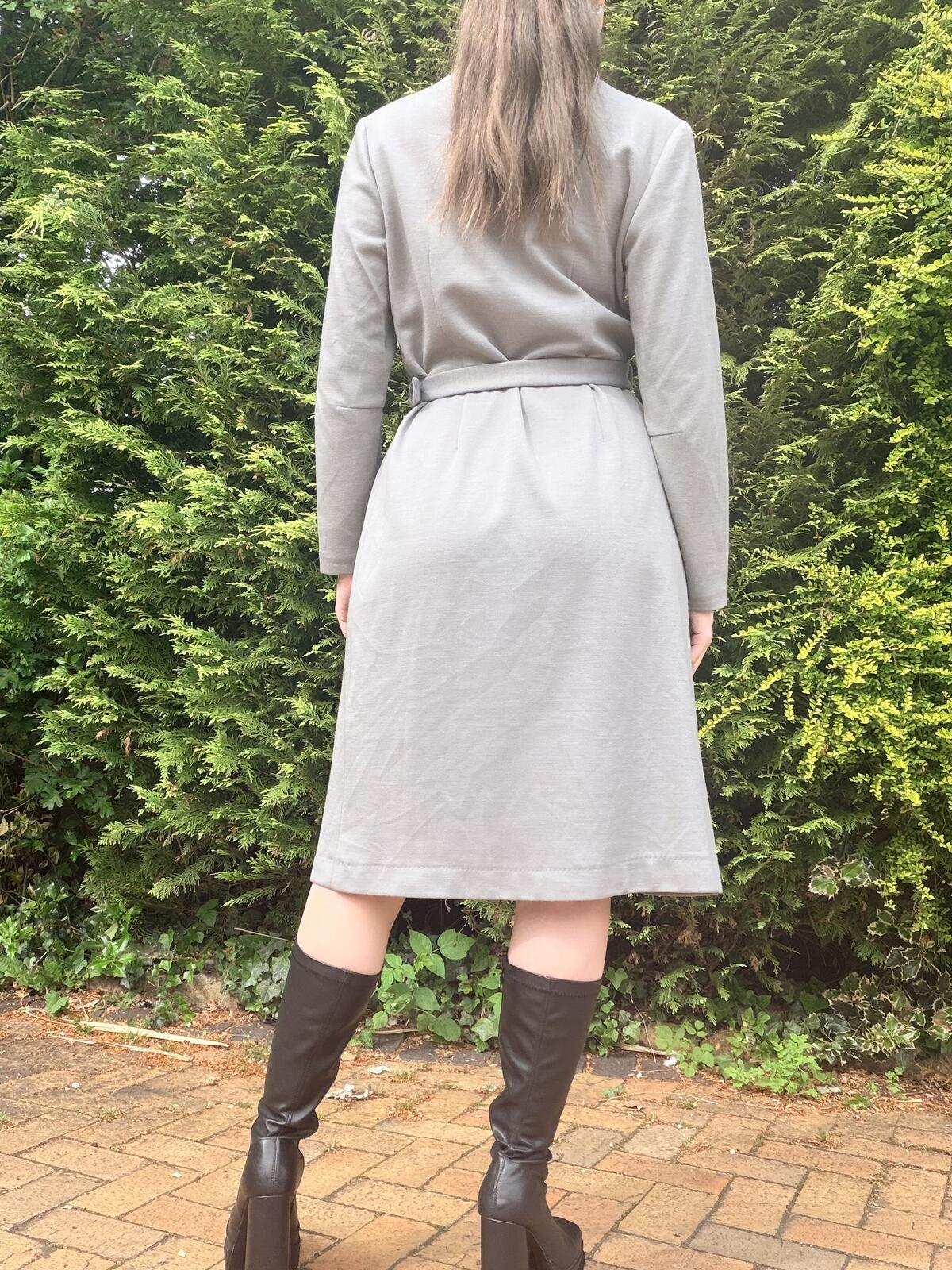 vintage 1970s Shirt Dress Grey Long Sleeve Belted Pleated Midi Dress size 16