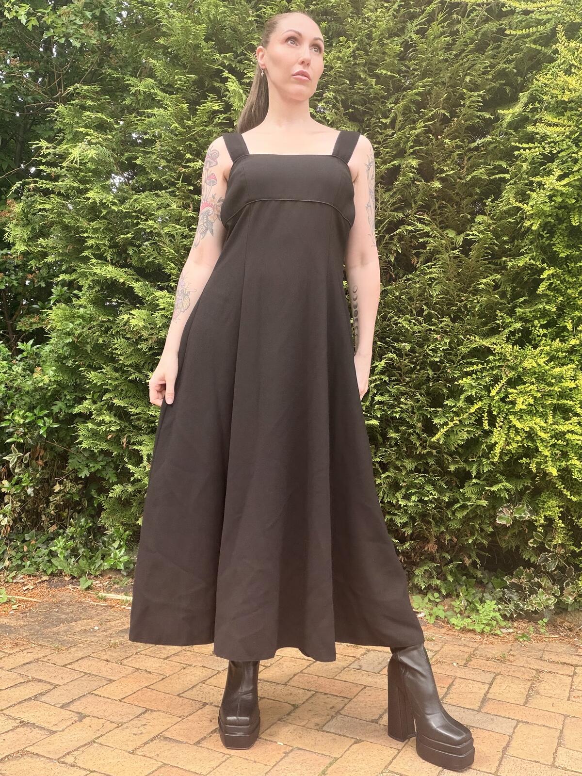 Vintage 1990s Black Dress Floaty Sleeveless Maxi Dress with Wide Straps Size 14